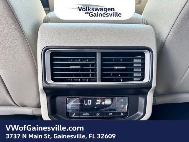 Volkswagen Atlas 2.0T Sel Premium R-Line With Navigation & Awd - Thumbnail 9