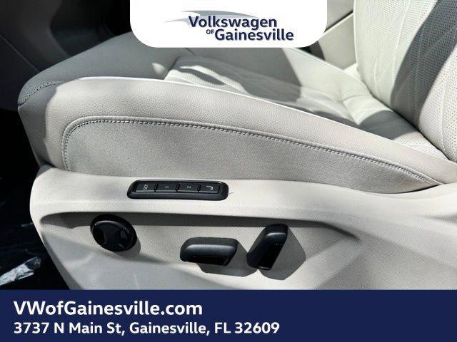 Volkswagen Atlas 2.0T Sel Premium R-Line With Navigation & Awd - Thumbnail 14