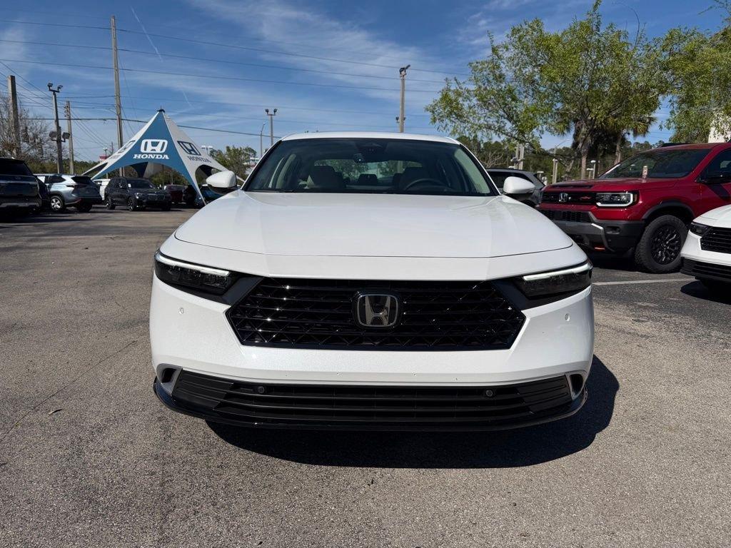 Honda Accord Hybrid Touring - Thumbnail 3