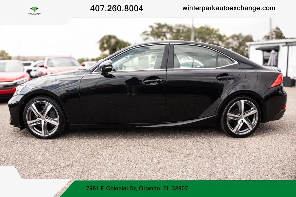 Lexus Is 200T Sedan 4D - View 1