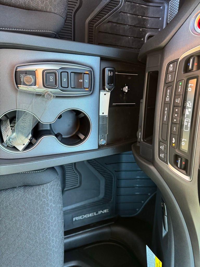 Honda Ridgeline Sport - Thumbnail 18