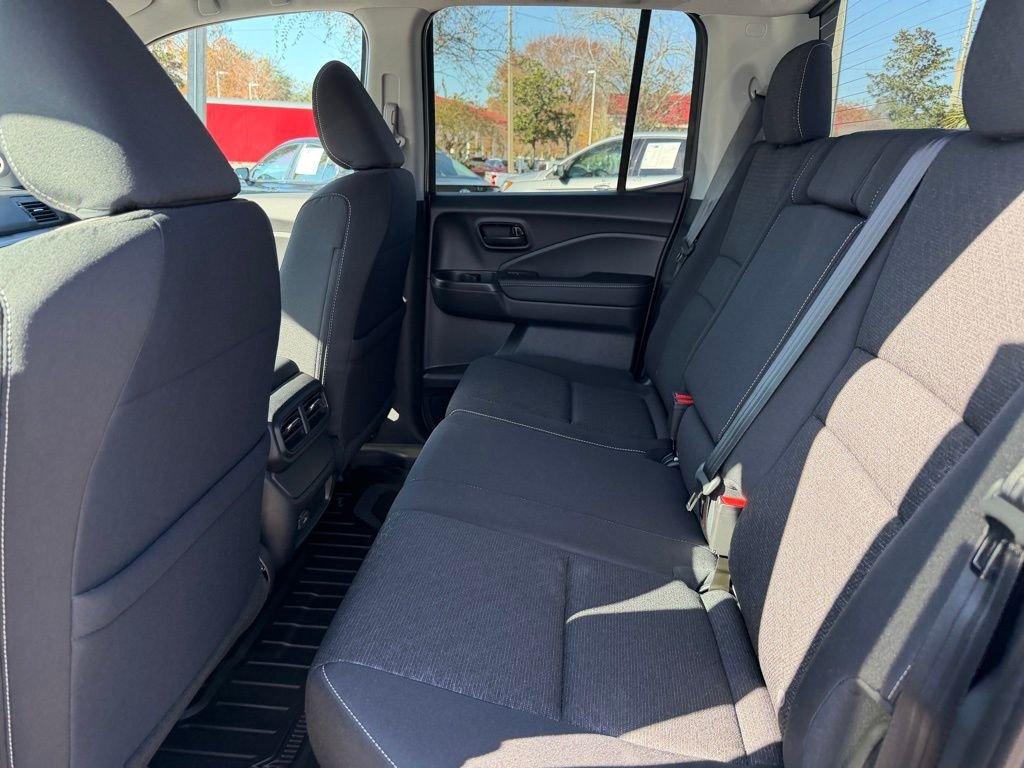 Honda Ridgeline Sport - Thumbnail 9