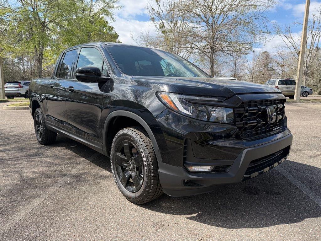 Honda Ridgeline Black Edition - Thumbnail 2