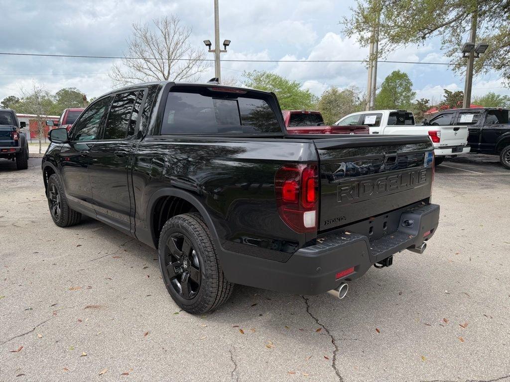 Honda Ridgeline Black Edition - Thumbnail 5