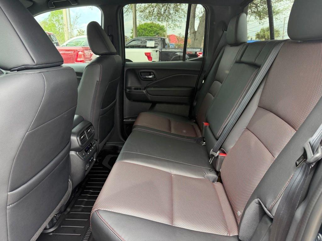 Honda Ridgeline Black Edition - Thumbnail 11