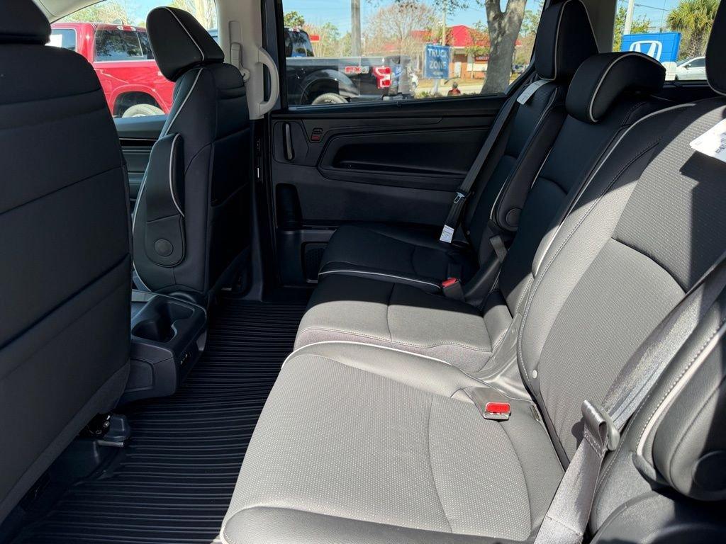 Honda Odyssey Elite - Thumbnail 7
