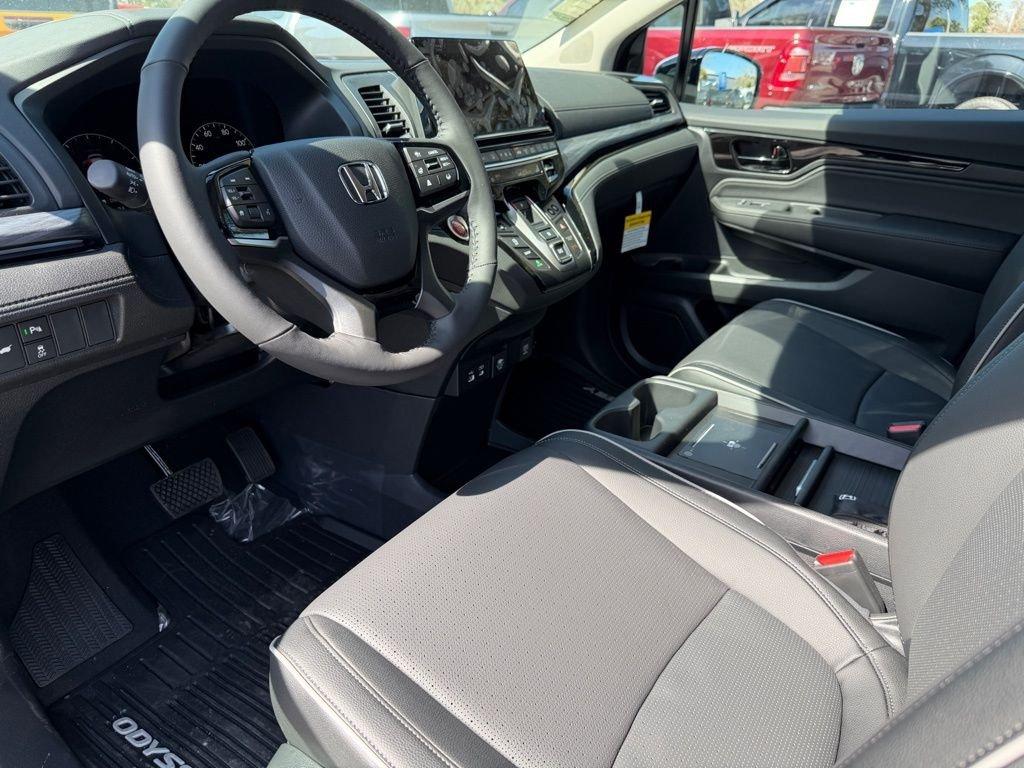 Honda Odyssey Elite - Thumbnail 16