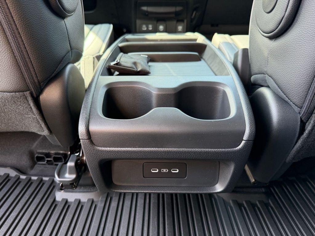 Honda Odyssey Elite - Thumbnail 9