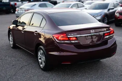 Honda Civic Lx Sedan 4D - Thumbnail 4