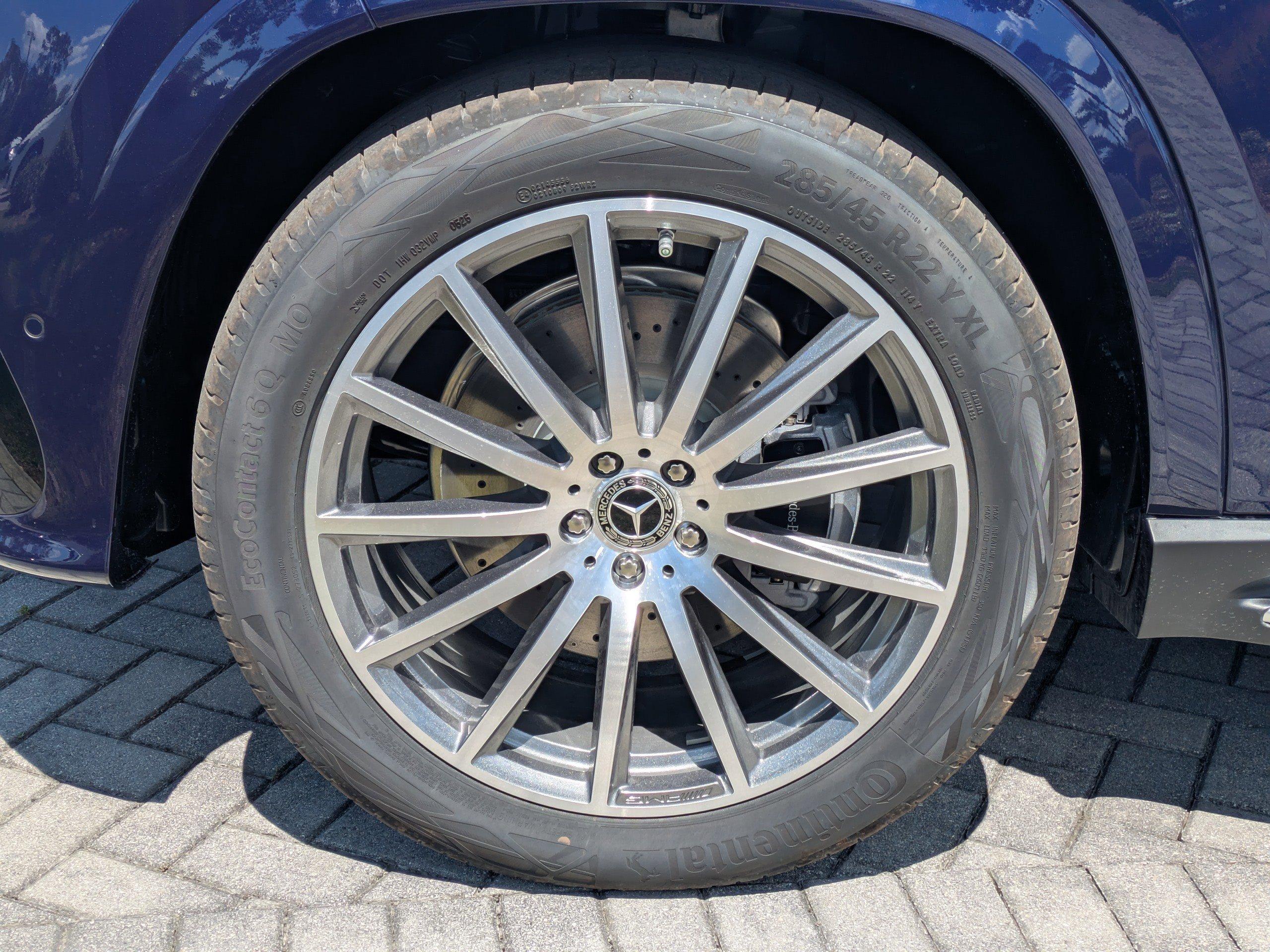 Mercedes-Benz Gls Suv 450 With Navigation & Awd - Thumbnail 4