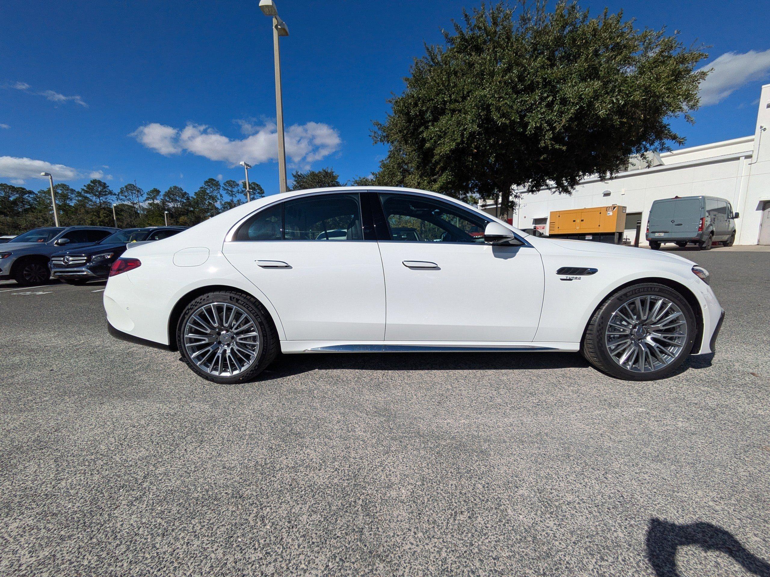 Mercedes-Benz Sedan Amg® E 53 E 4Matic®+ With Navigation & Awd - Thumbnail 6