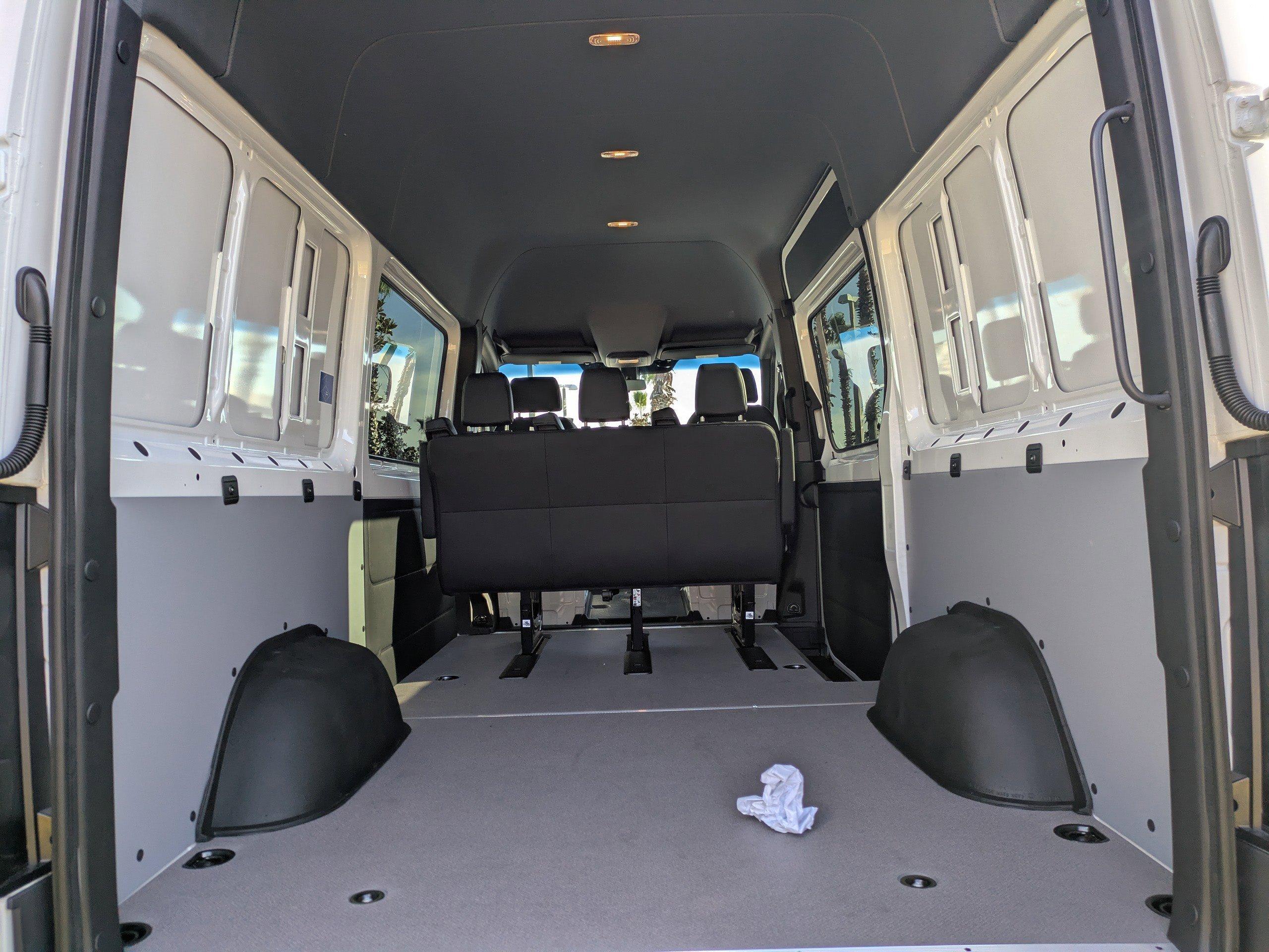 Mercedes-Benz Sprinter Crew Van 144 Wb Rwd Van - Thumbnail 13