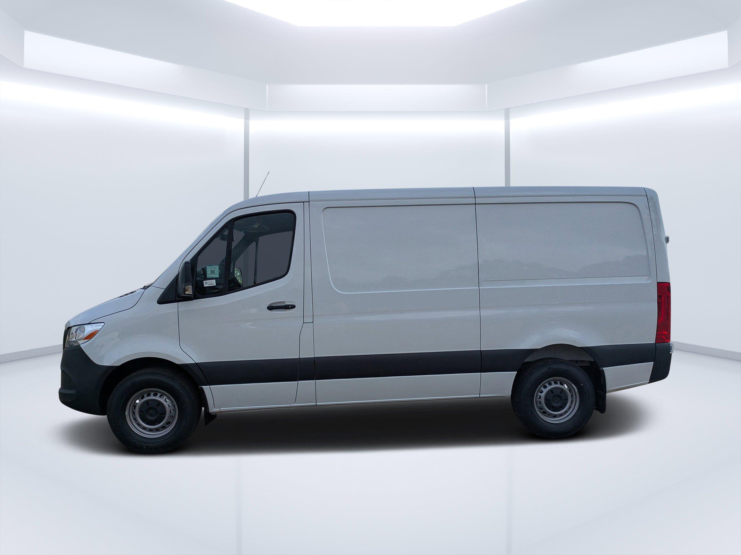 Mercedes-Benz Sprinter Cargo Van 144 Wb Rwd Van - Thumbnail 9