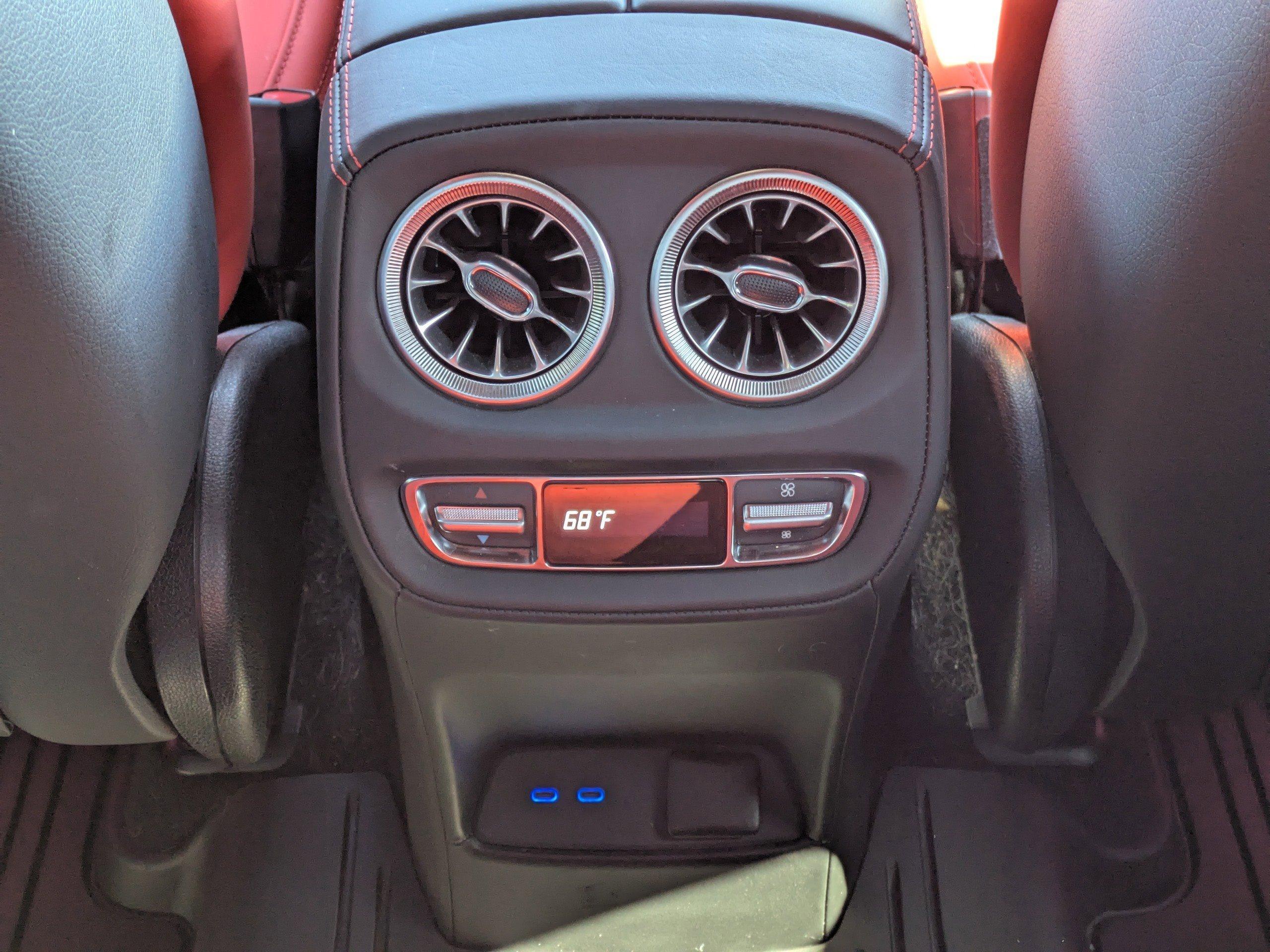 Mercedes-Benz Sport Utility Amg® G 63 With Navigation & Awd - Thumbnail 16