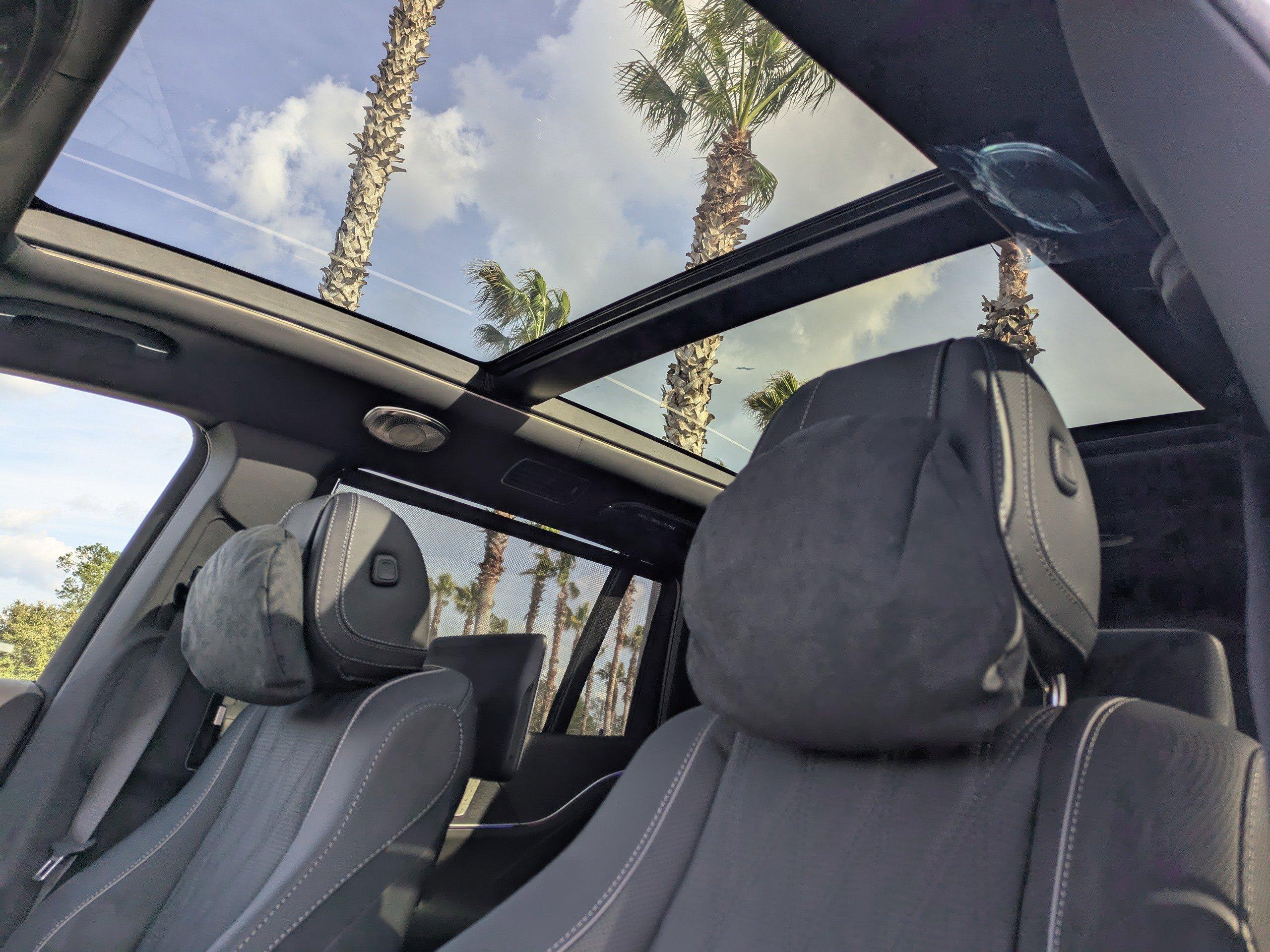 Mercedes-Benz Gls Suv Maybach 600 With Navigation & Awd - Thumbnail 12