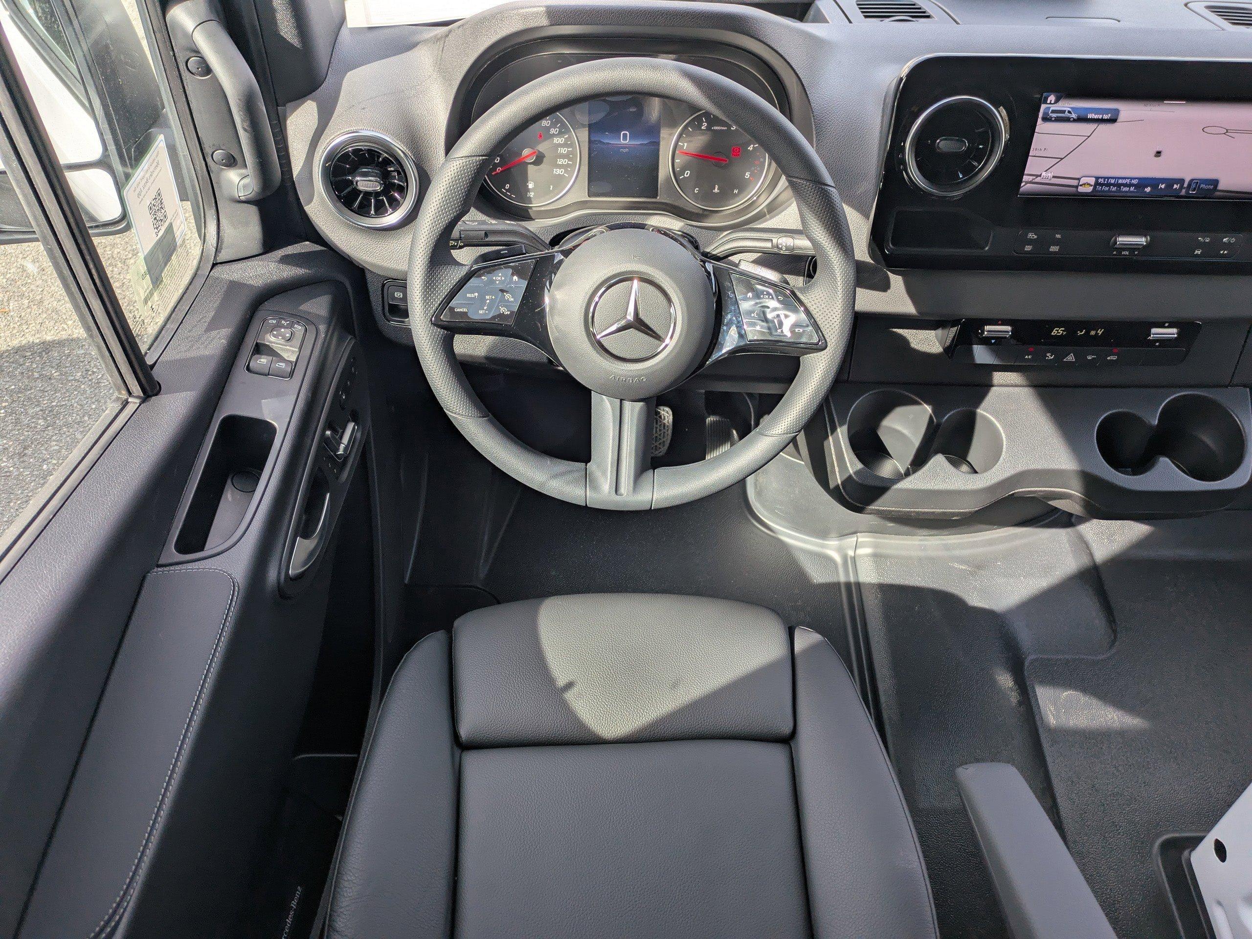 Mercedes-Benz Sprinter Cargo Van Van 144 Wb Awd - Thumbnail 16