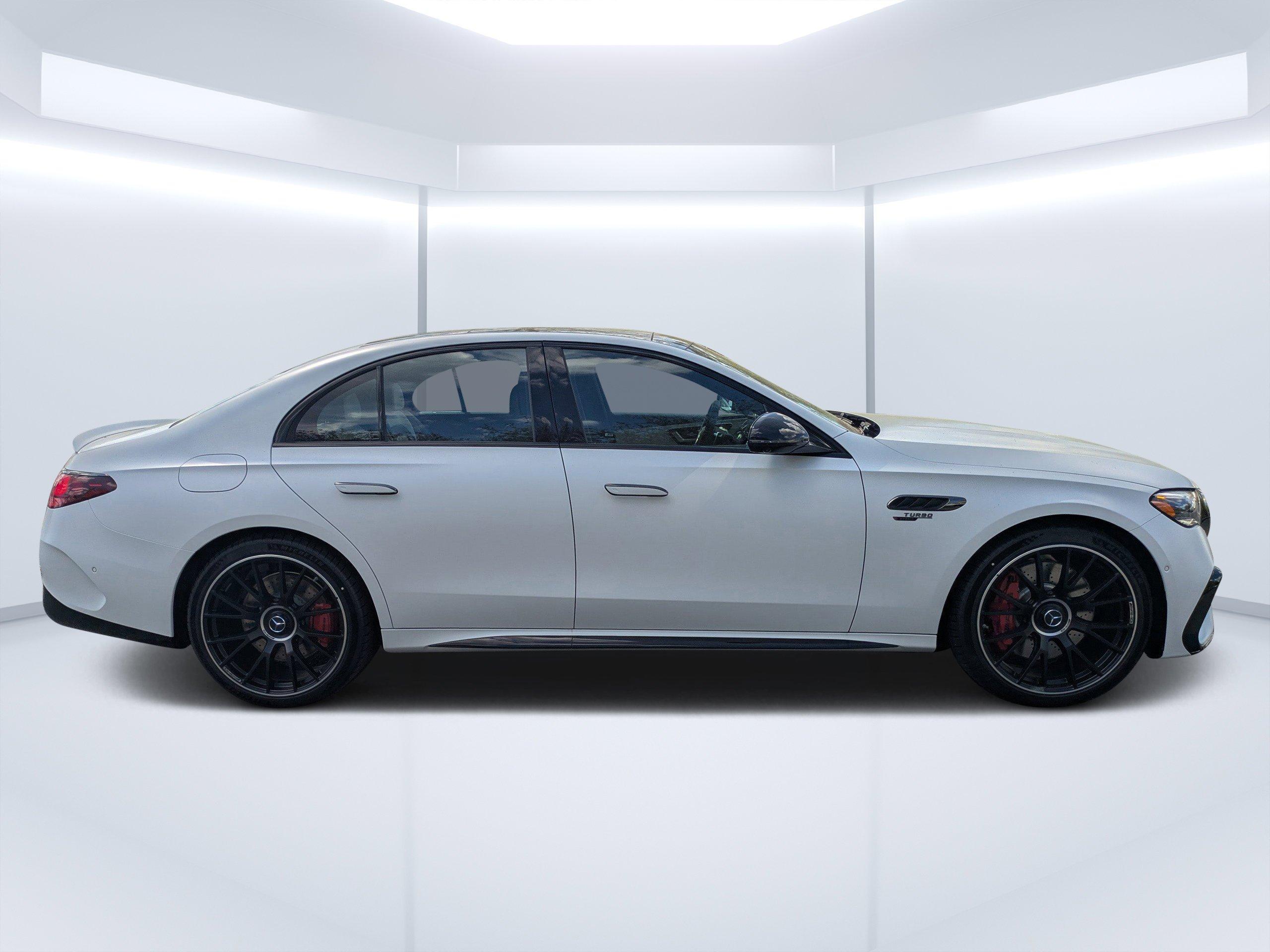 Mercedes-Benz Sedan Amg® E 53 E 4Matic®+ With Navigation & Awd - Thumbnail 3