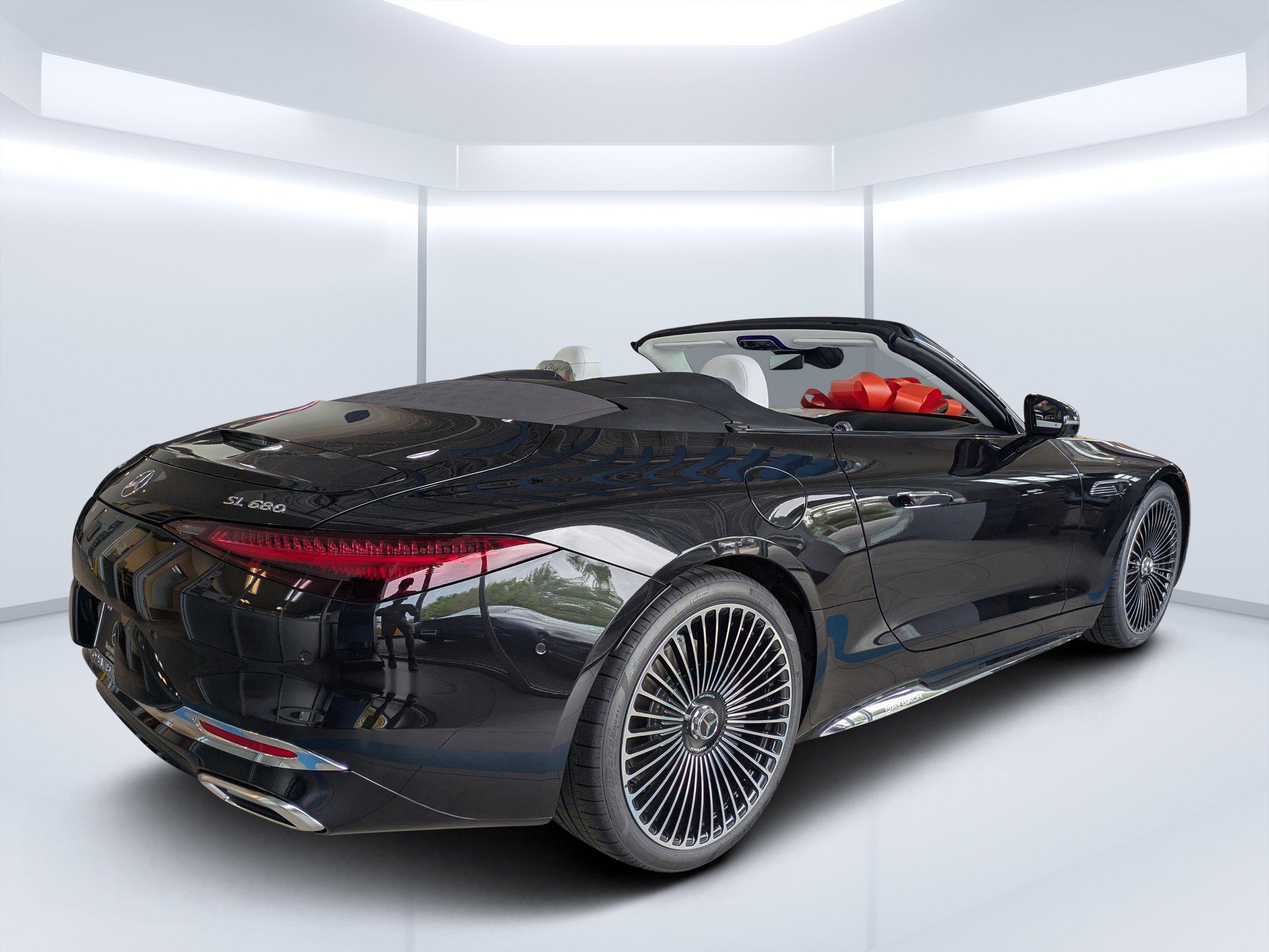 Mercedes-Benz Sl Convertible Maybach 680 Monogram Series With Navigation & Awd - Thumbnail 4