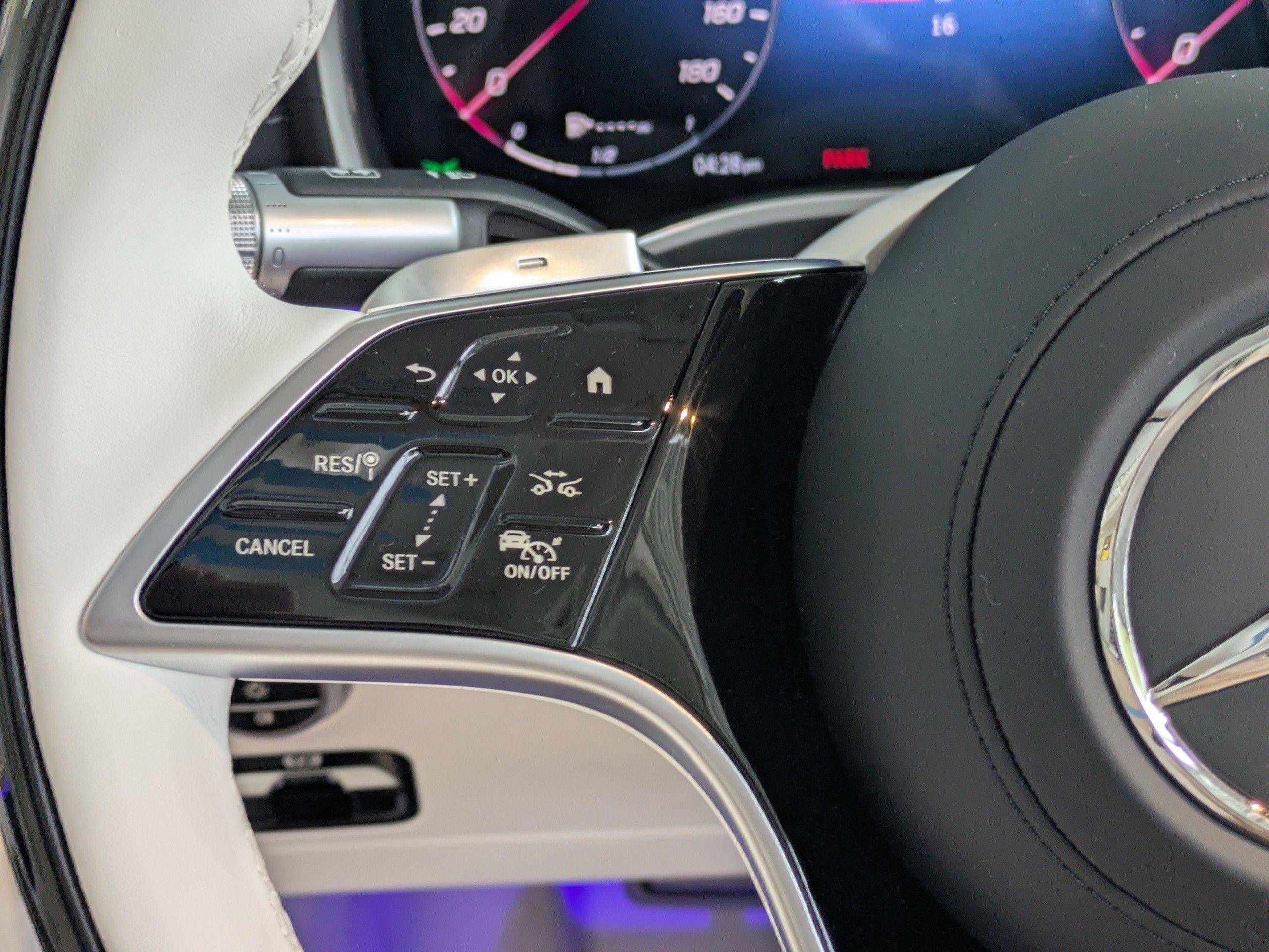 Mercedes-Benz Sl Convertible Maybach 680 Monogram Series With Navigation & Awd - Thumbnail 15