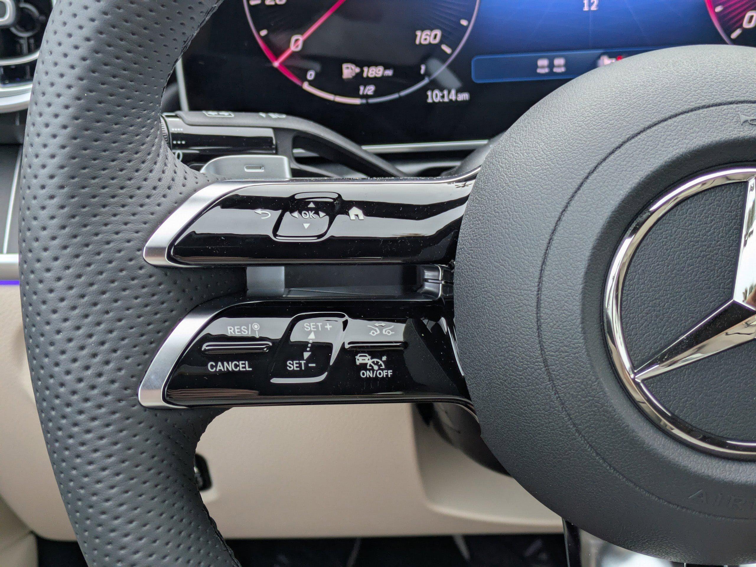 Mercedes-Benz Cle Convertible 450 With Navigation & Awd - Thumbnail 17