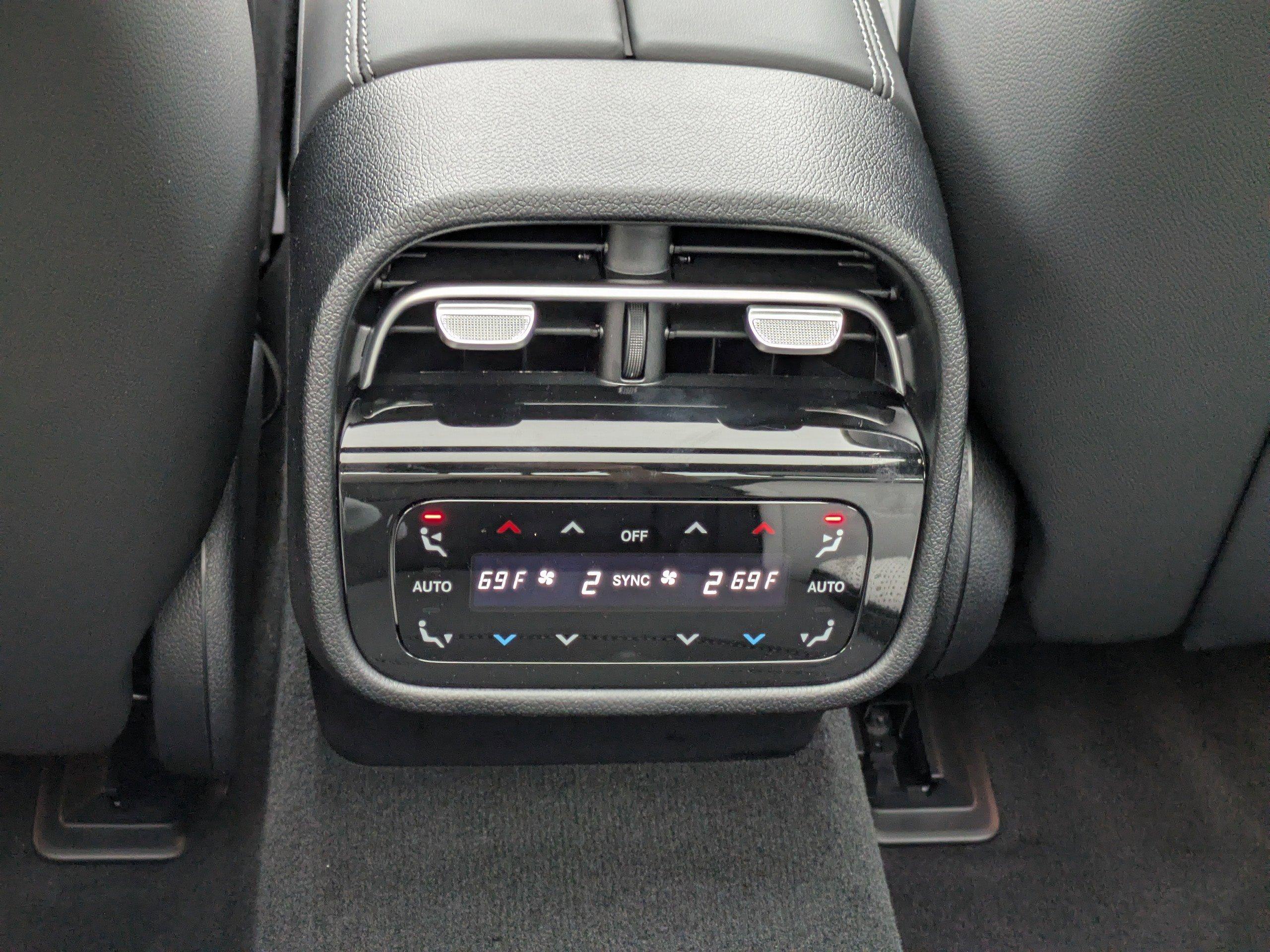 Mercedes-Benz Sedan Amg® E 53 E 4Matic®+ With Navigation & Awd - Thumbnail 16