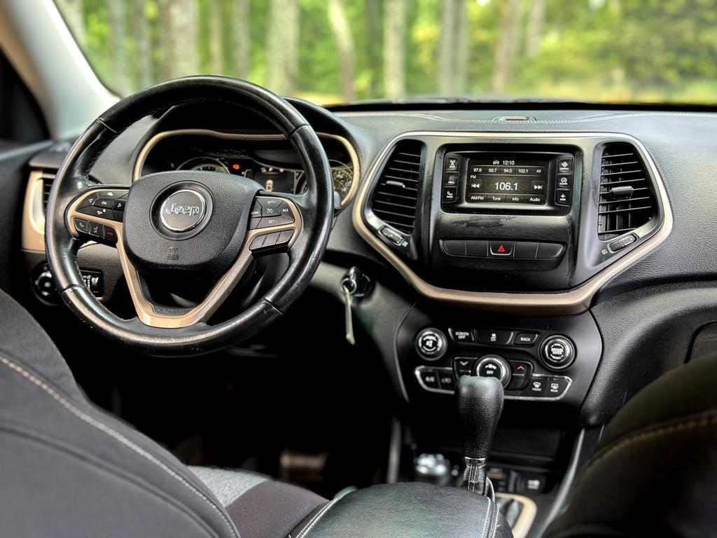 Jeep Cherokee 4Wd - Thumbnail 14