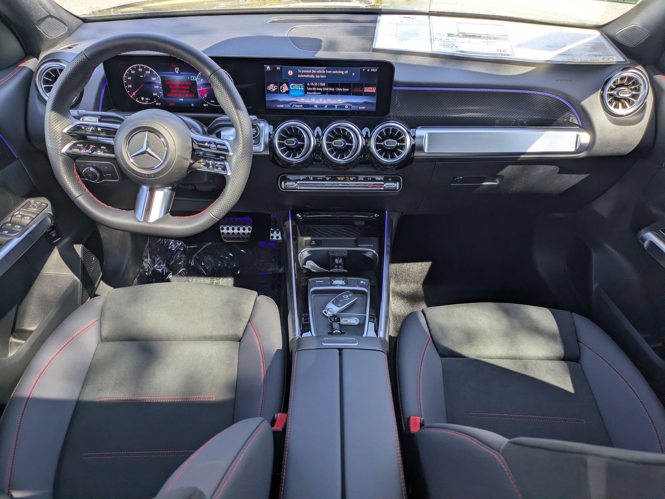 Mercedes-Benz Glb 250 Fwd Suv - Thumbnail 3