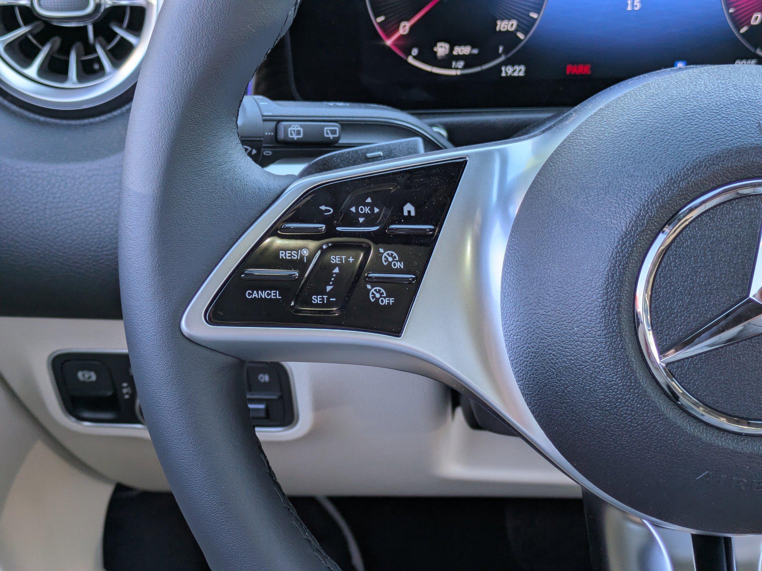 Mercedes-Benz Glb 250 Fwd Suv - Thumbnail 18