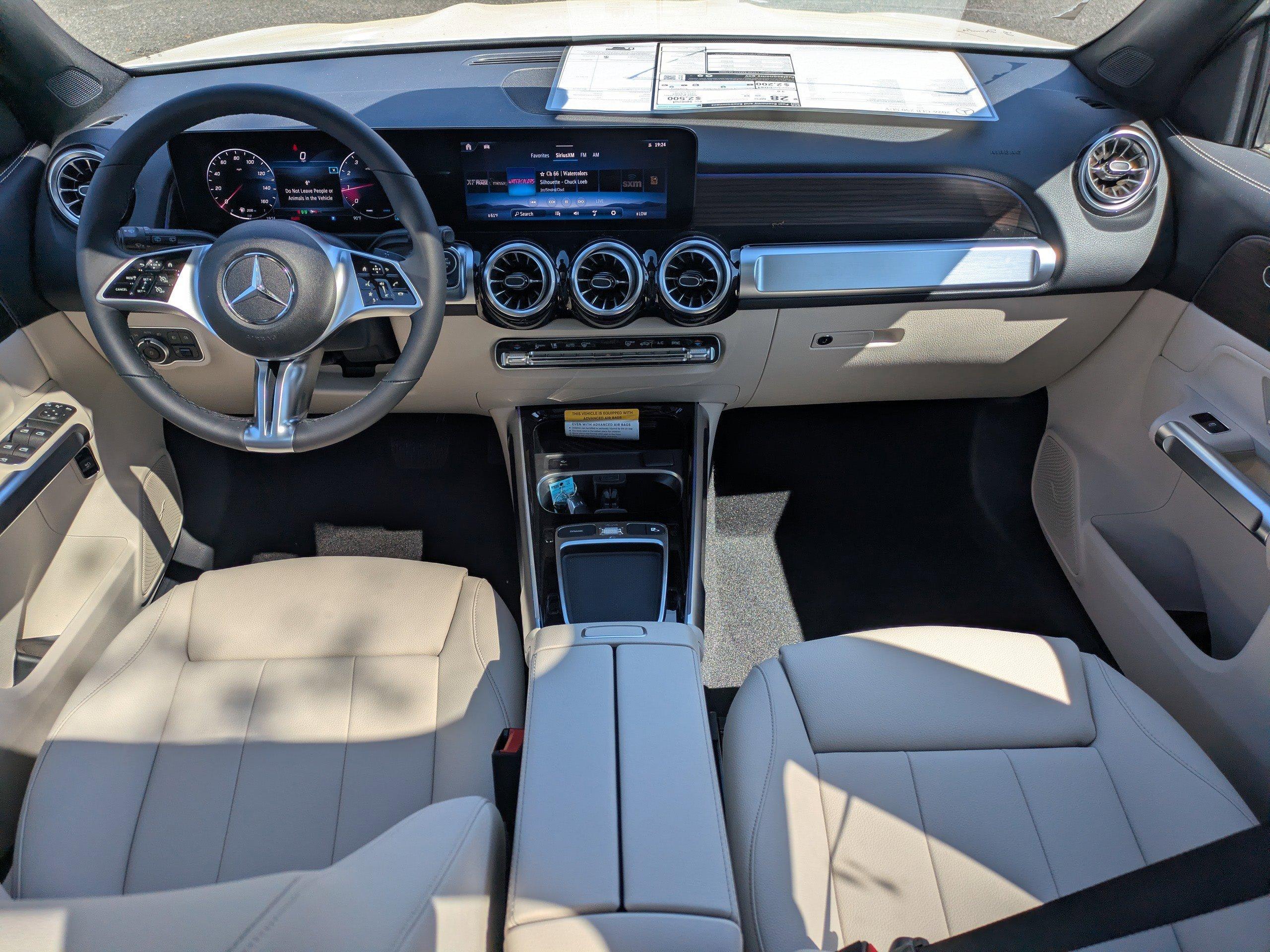 Mercedes-Benz Glb 250 Fwd Suv - Thumbnail 3