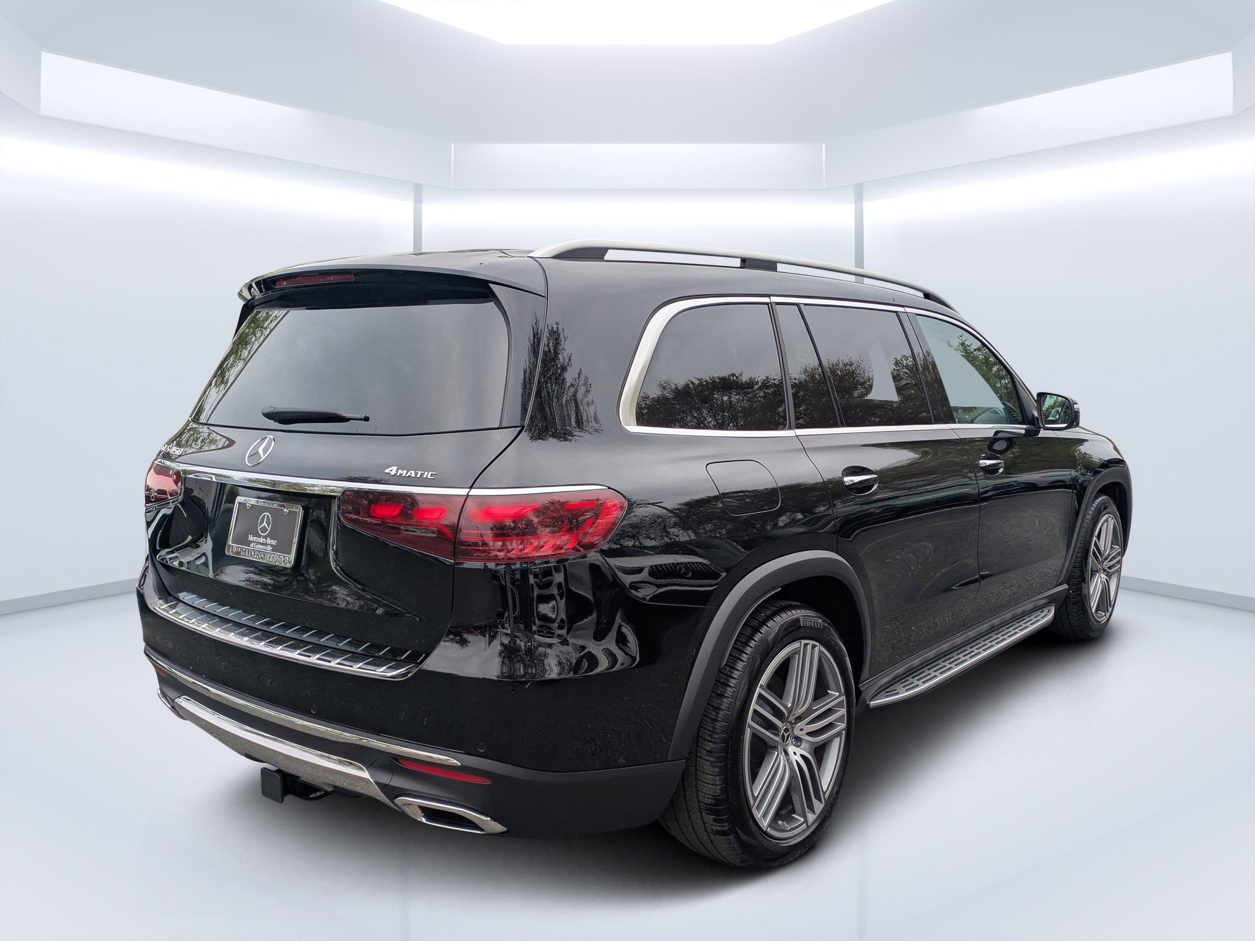 Mercedes-Benz Gls Suv 450 With Navigation & Awd - Thumbnail 4