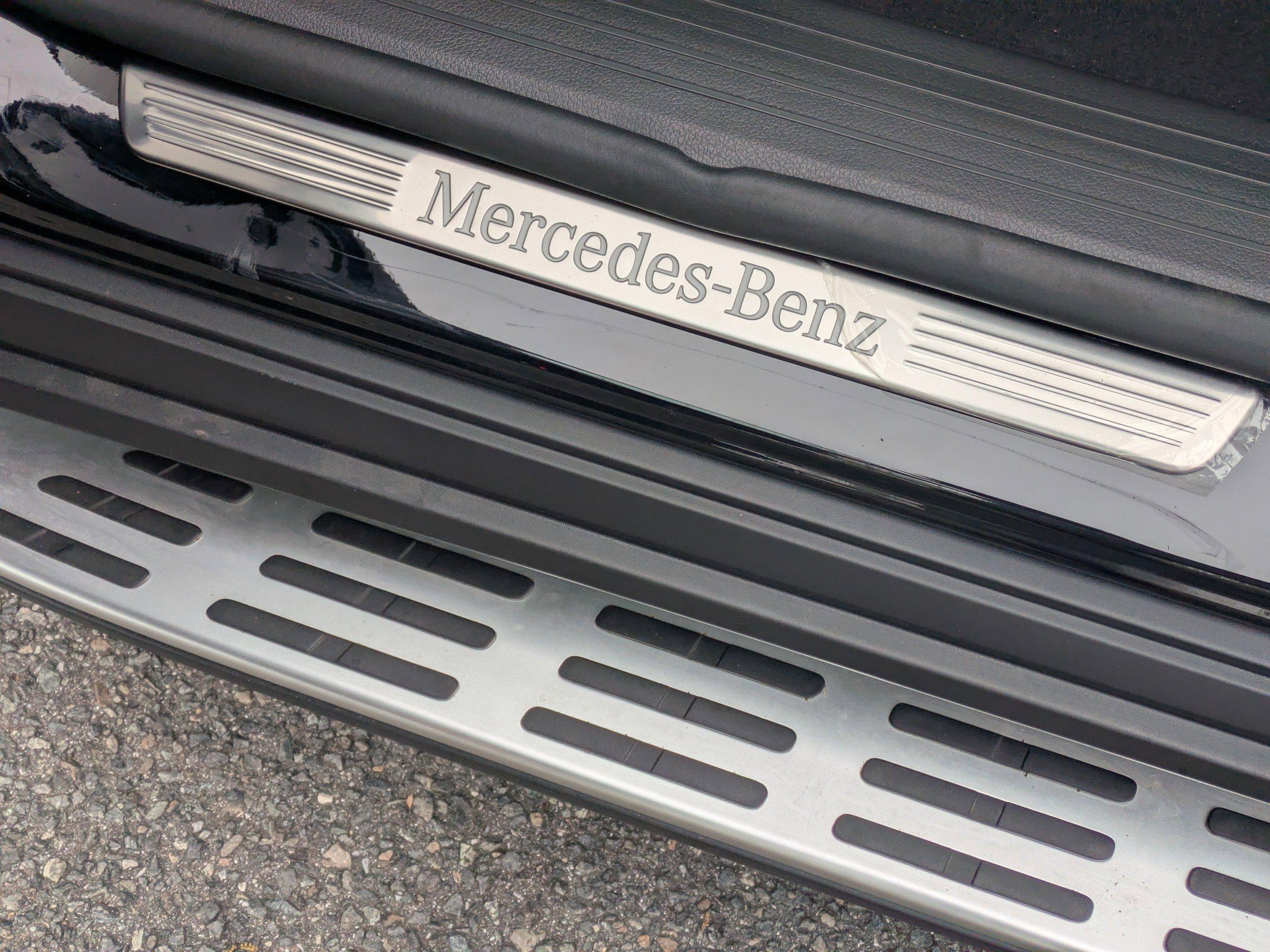 Mercedes-Benz Gls Suv 450 With Navigation & Awd - Thumbnail 16