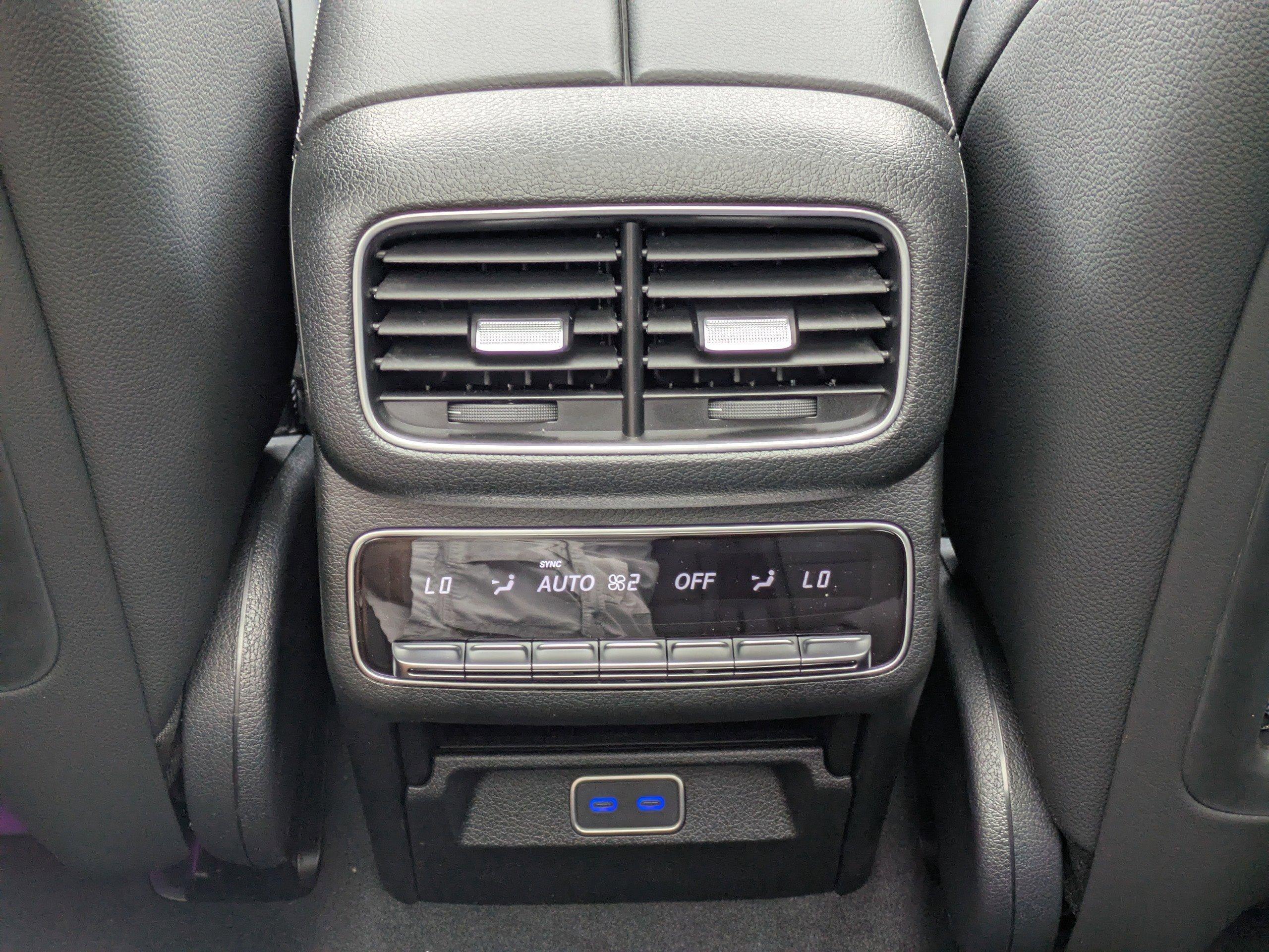 Mercedes-Benz Gls Suv 450 With Navigation & Awd - Thumbnail 20