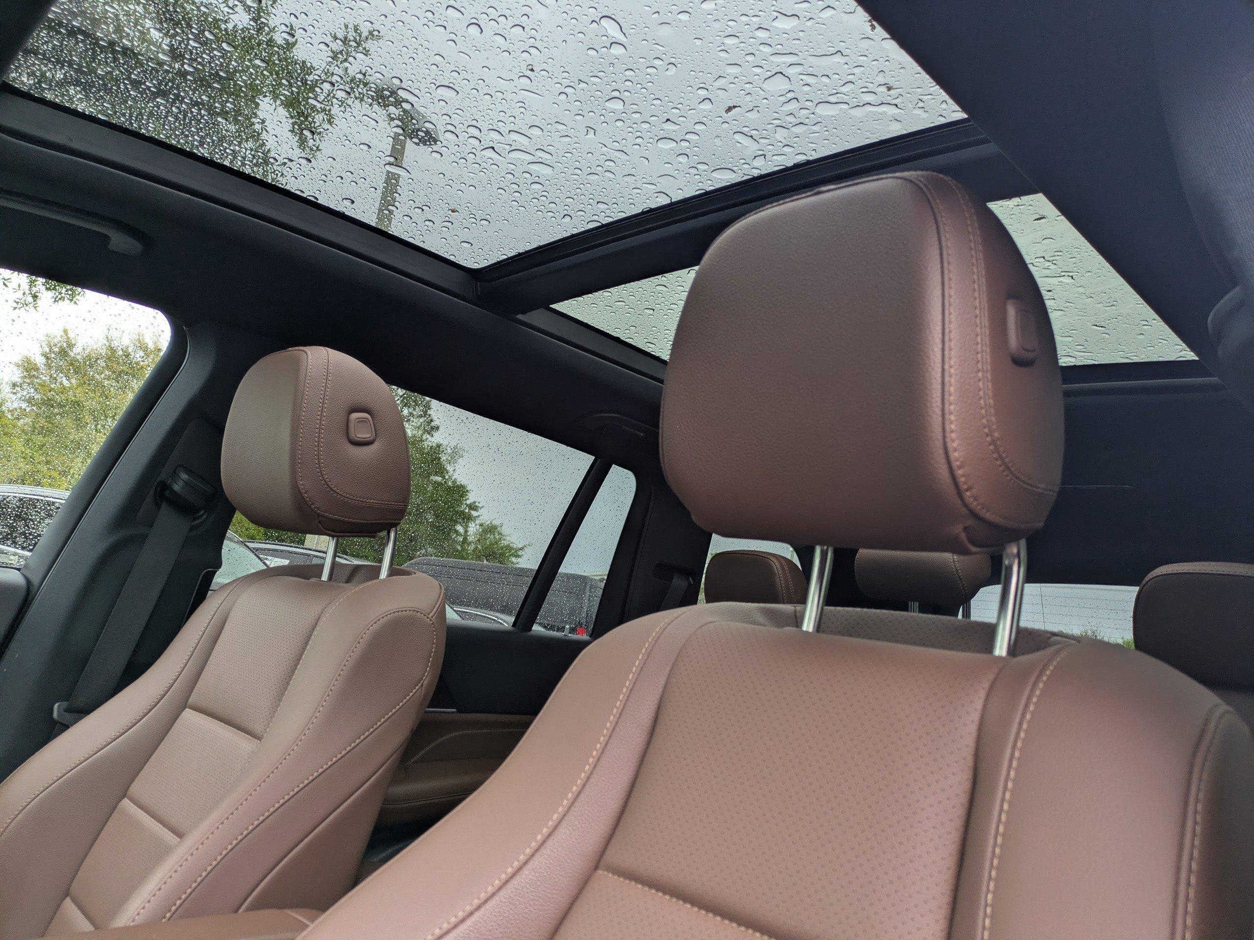 Mercedes-Benz Gls Sport Utility 450 With Navigation & Awd - Thumbnail 5