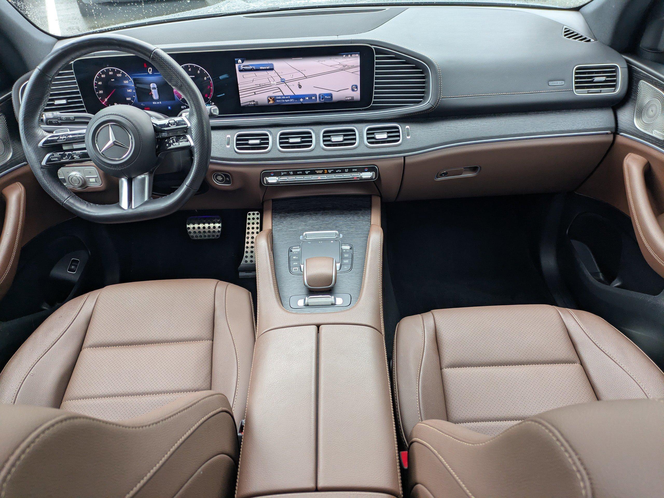 Mercedes-Benz Gls Sport Utility 450 With Navigation & Awd - Thumbnail 3