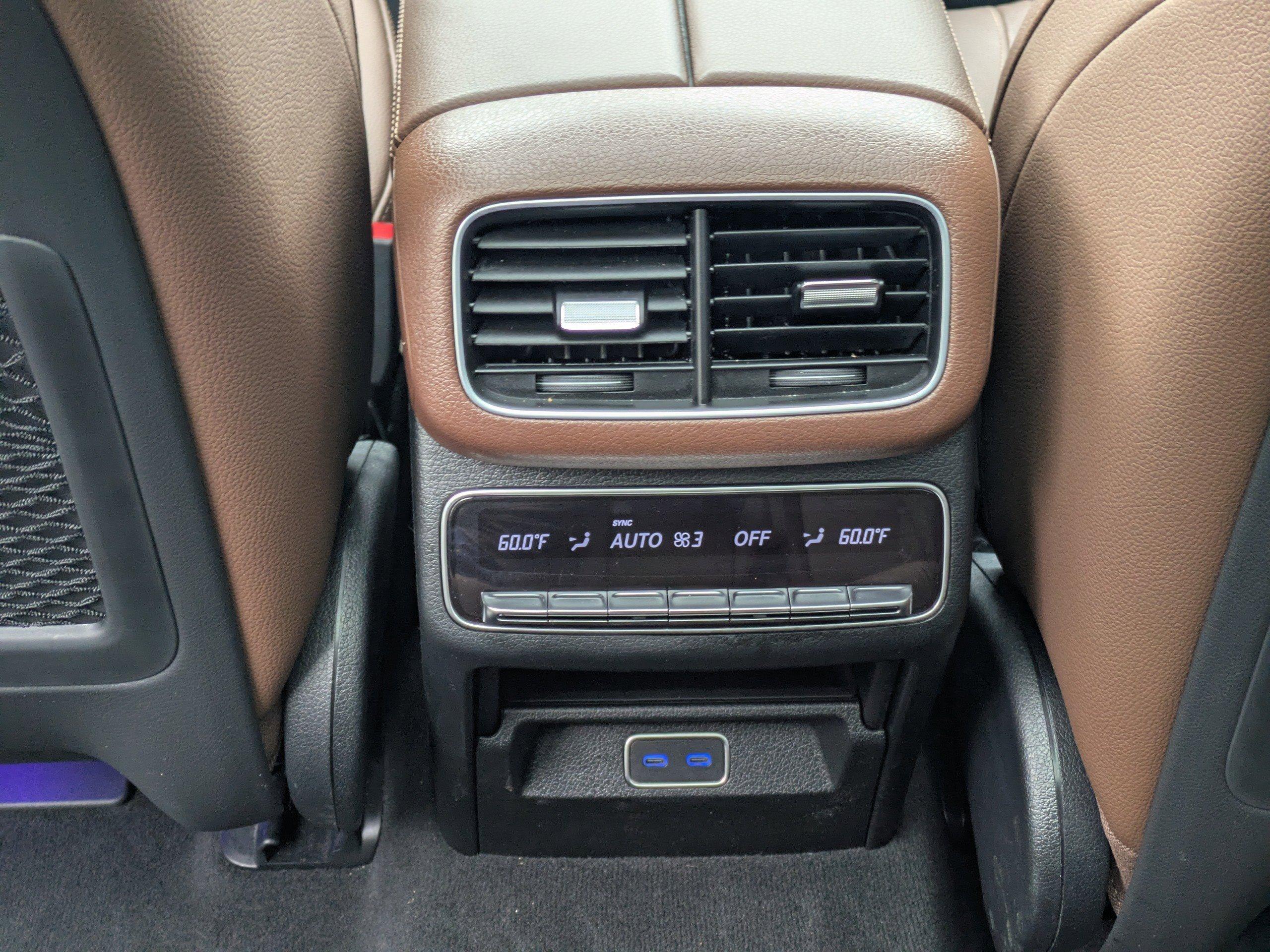 Mercedes-Benz Gls Sport Utility 450 With Navigation & Awd - Thumbnail 18