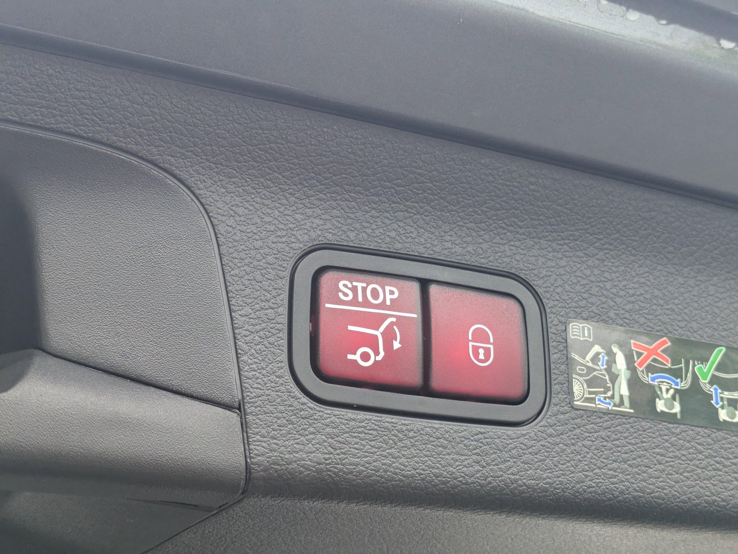 Mercedes-Benz Gls Sport Utility 450 With Navigation & Awd - Thumbnail 15