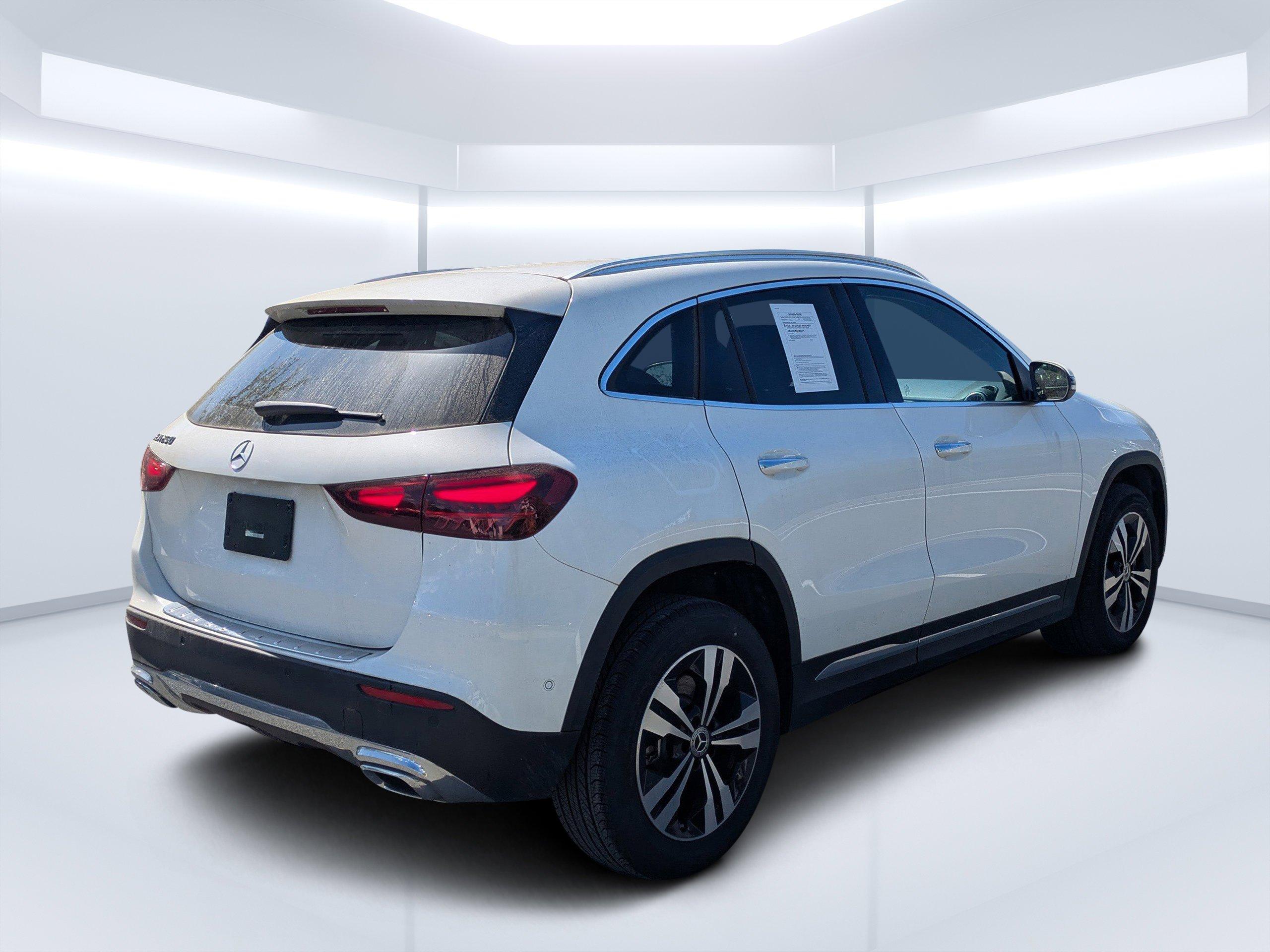 Mercedes-Benz Gla 250 Fwd Sport Utility - Thumbnail 2