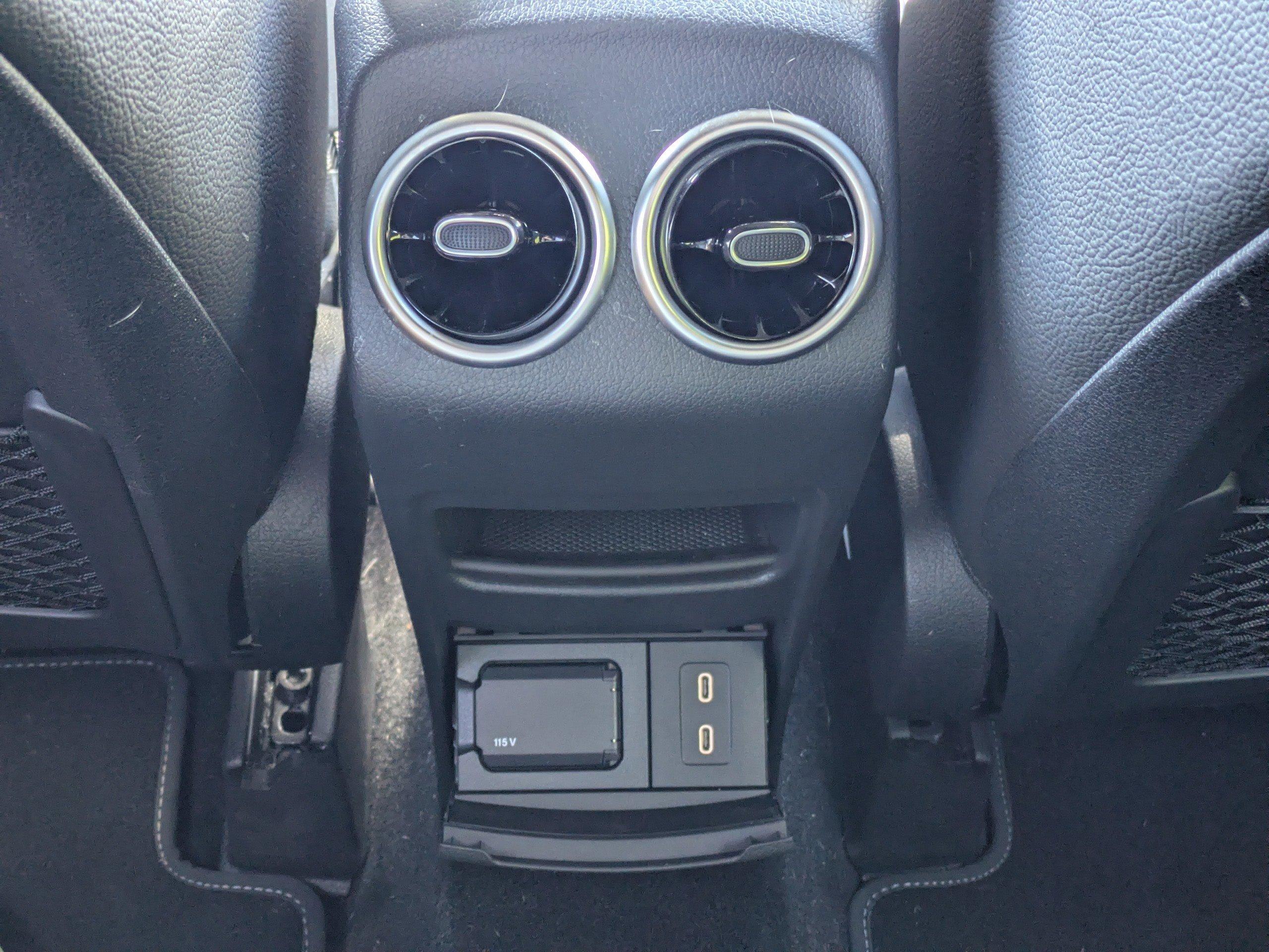 Mercedes-Benz Glb 250 Fwd Sport Utility - Thumbnail 12