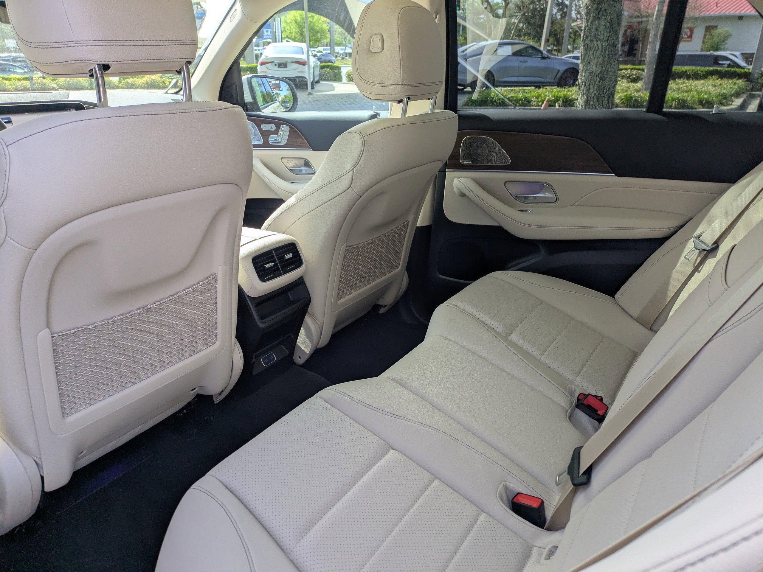 Mercedes-Benz Gle Suv 350 With Navigation & Awd - Thumbnail 17