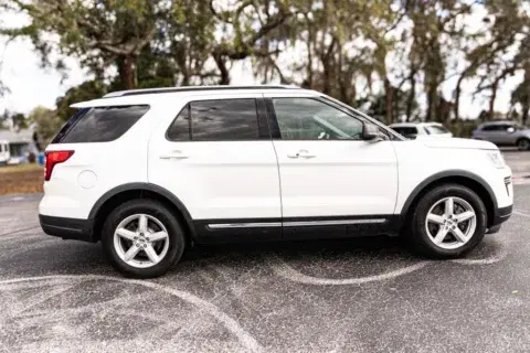Ford Explorer Xlt Sport Utility 4D - Thumbnail 5