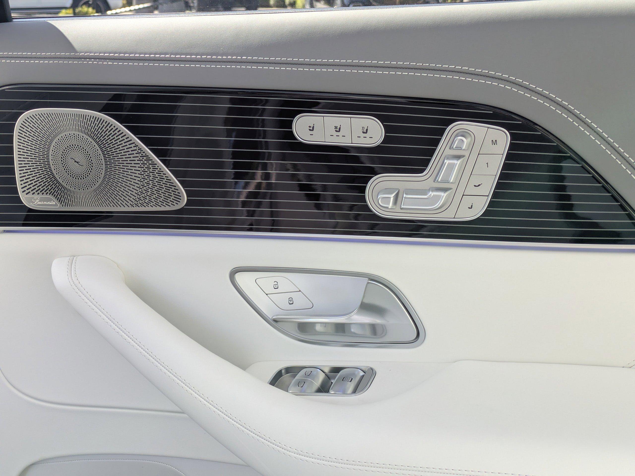 Mercedes-Benz Gls Suv Maybach 600 With Navigation & Awd - Thumbnail 17