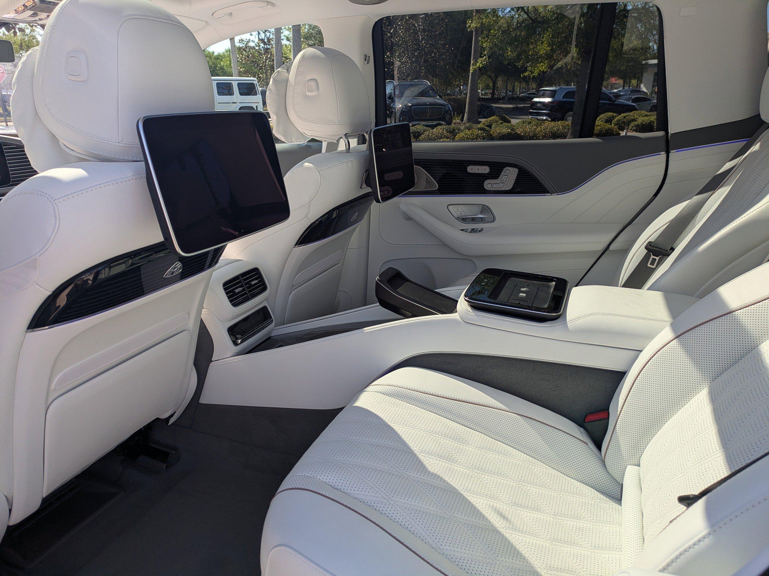 Mercedes-Benz Gls Suv Maybach 600 With Navigation & Awd - Thumbnail 15