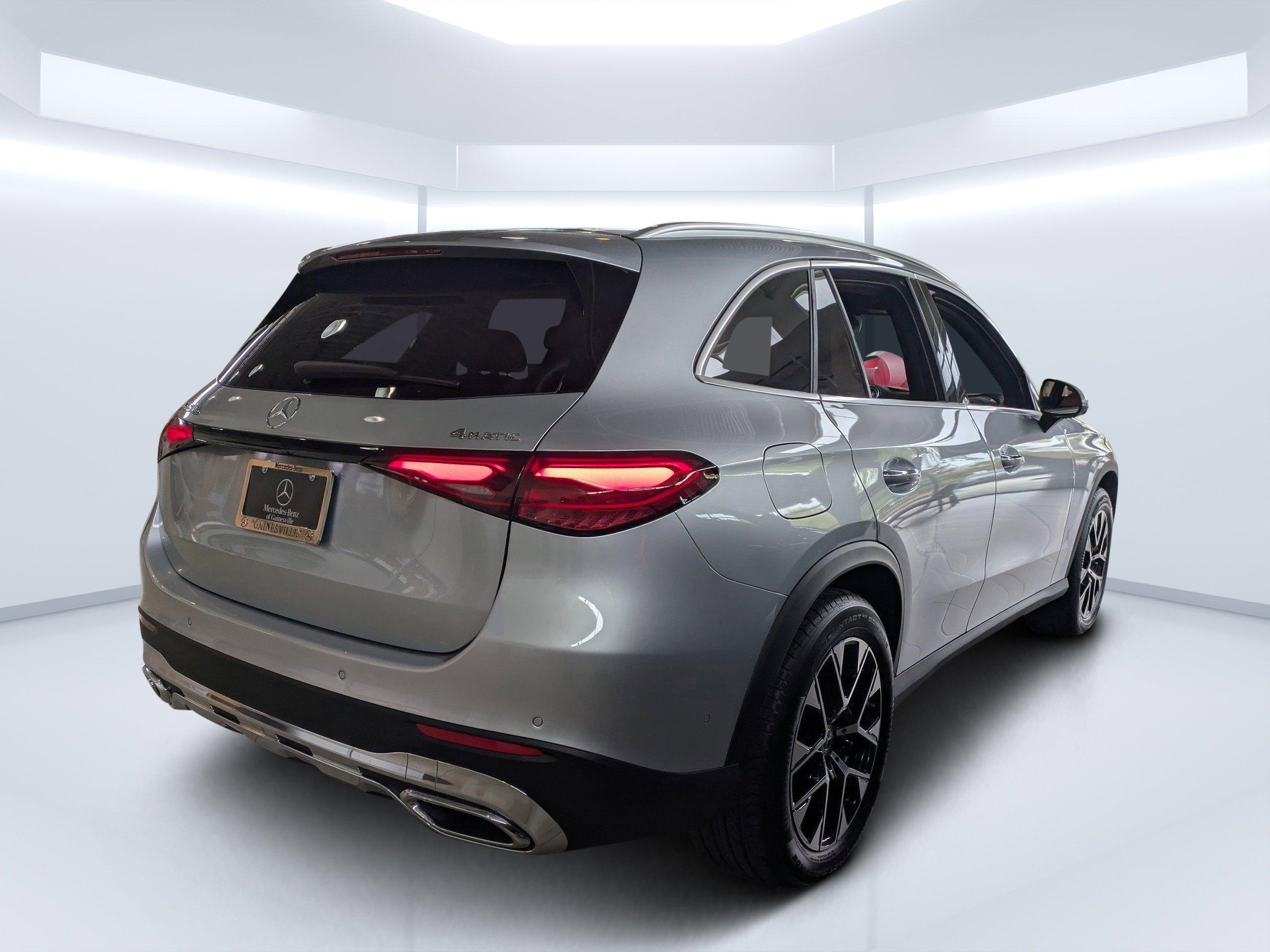 Mercedes-Benz Glc Suv 350 With Navigation & Awd - Thumbnail 6