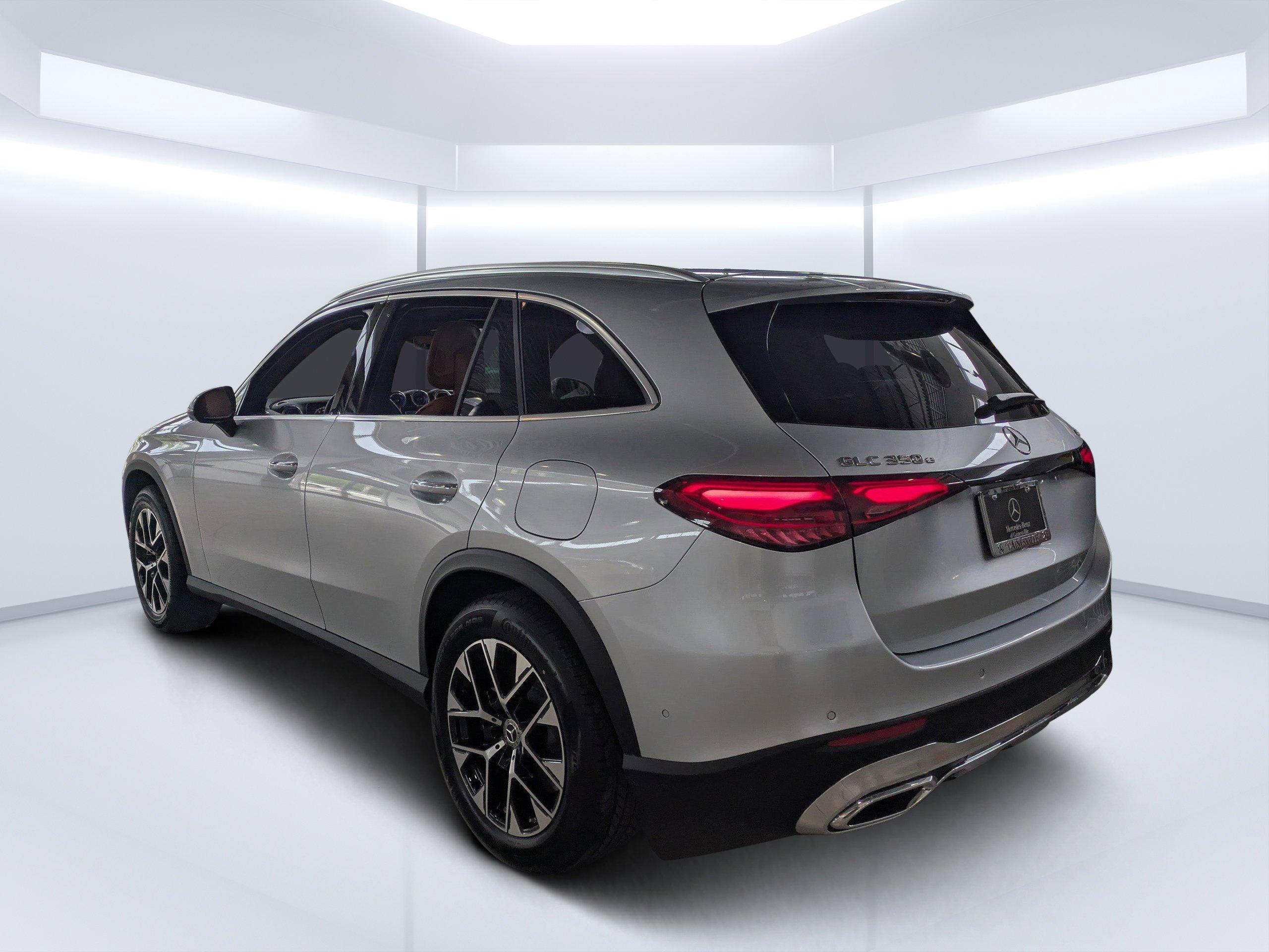 Mercedes-Benz Glc Suv 350 With Navigation & Awd - Thumbnail 8