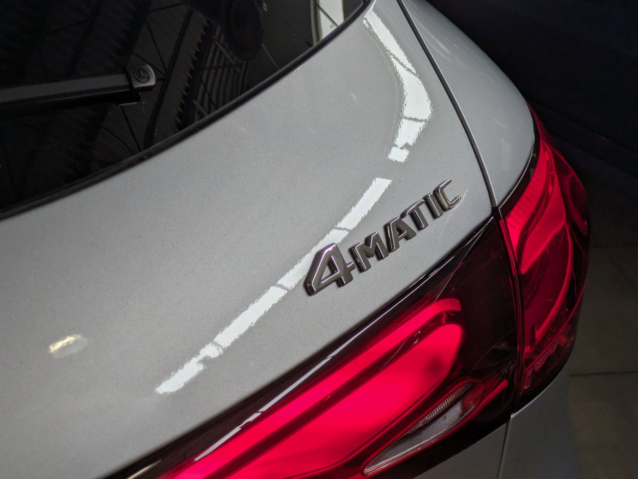 Mercedes-Benz Glc Suv 350 With Navigation & Awd - Thumbnail 14