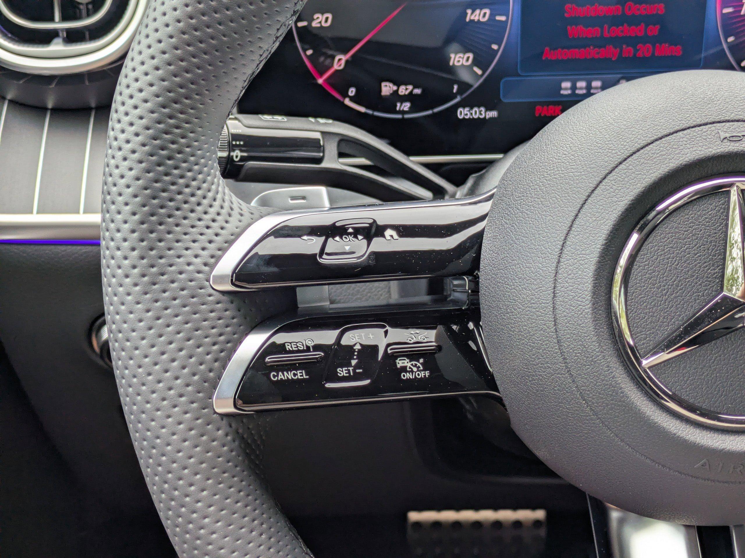 Mercedes-Benz Glc Suv 300 With Navigation & Awd - Thumbnail 19