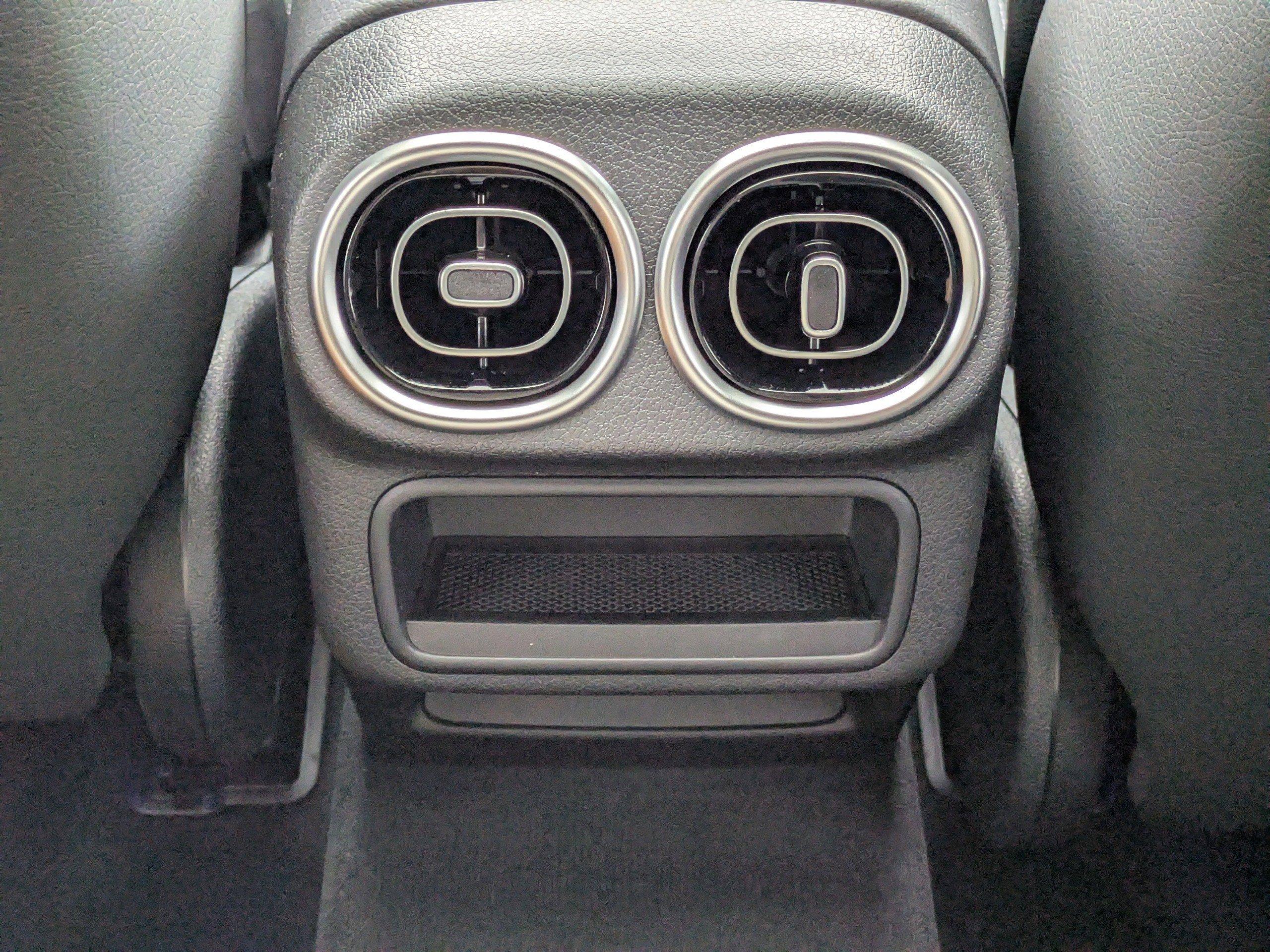 Mercedes-Benz Glc Suv 300 With Navigation & Awd - Thumbnail 17