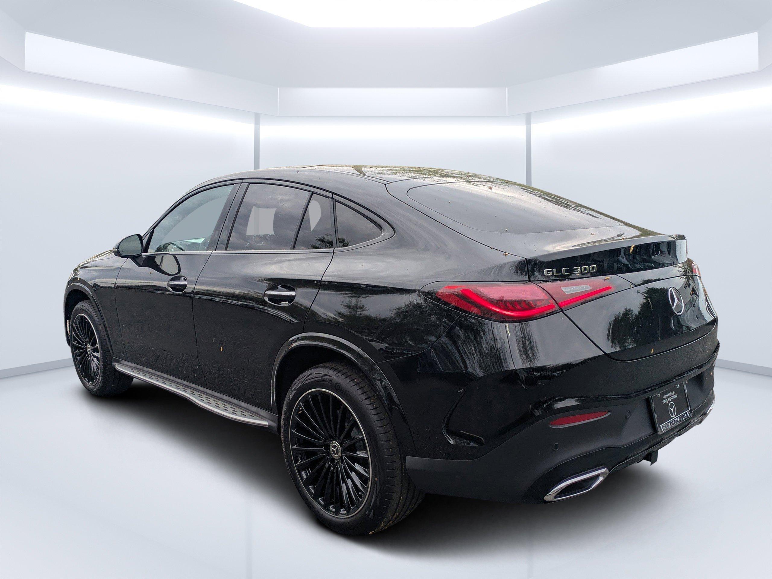 Mercedes-Benz Glc Suv 300 With Navigation & Awd - Thumbnail 6