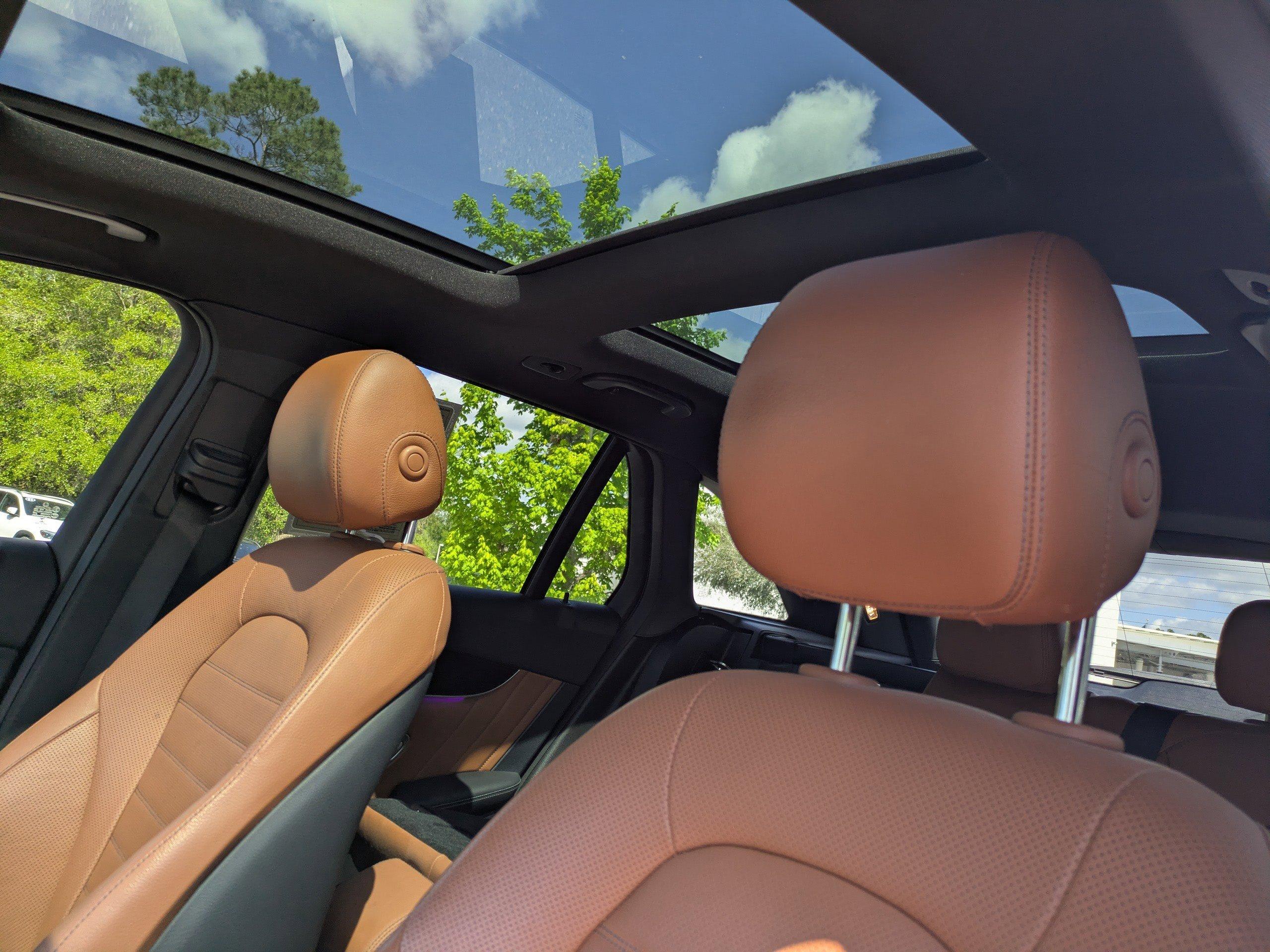 Mercedes-Benz Glc Sport Utility 300 Awd - Thumbnail 11