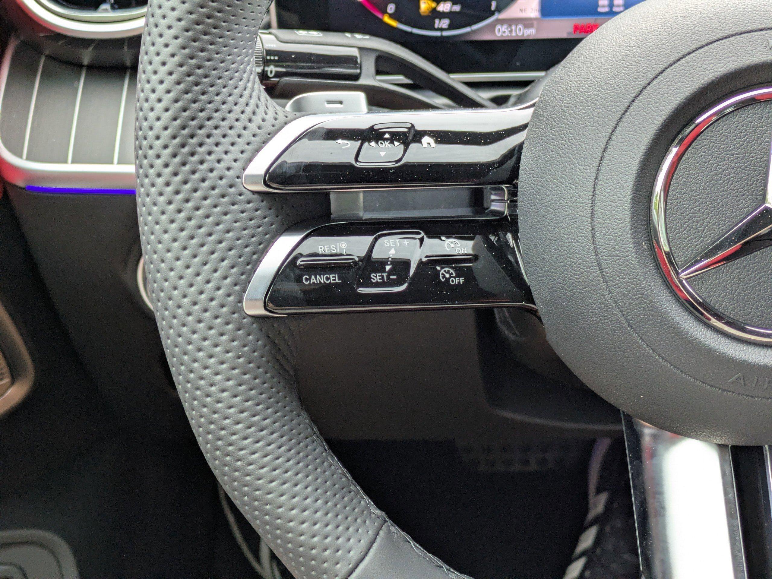 Mercedes-Benz Cle Convertible 450 With Navigation & Awd - Thumbnail 18